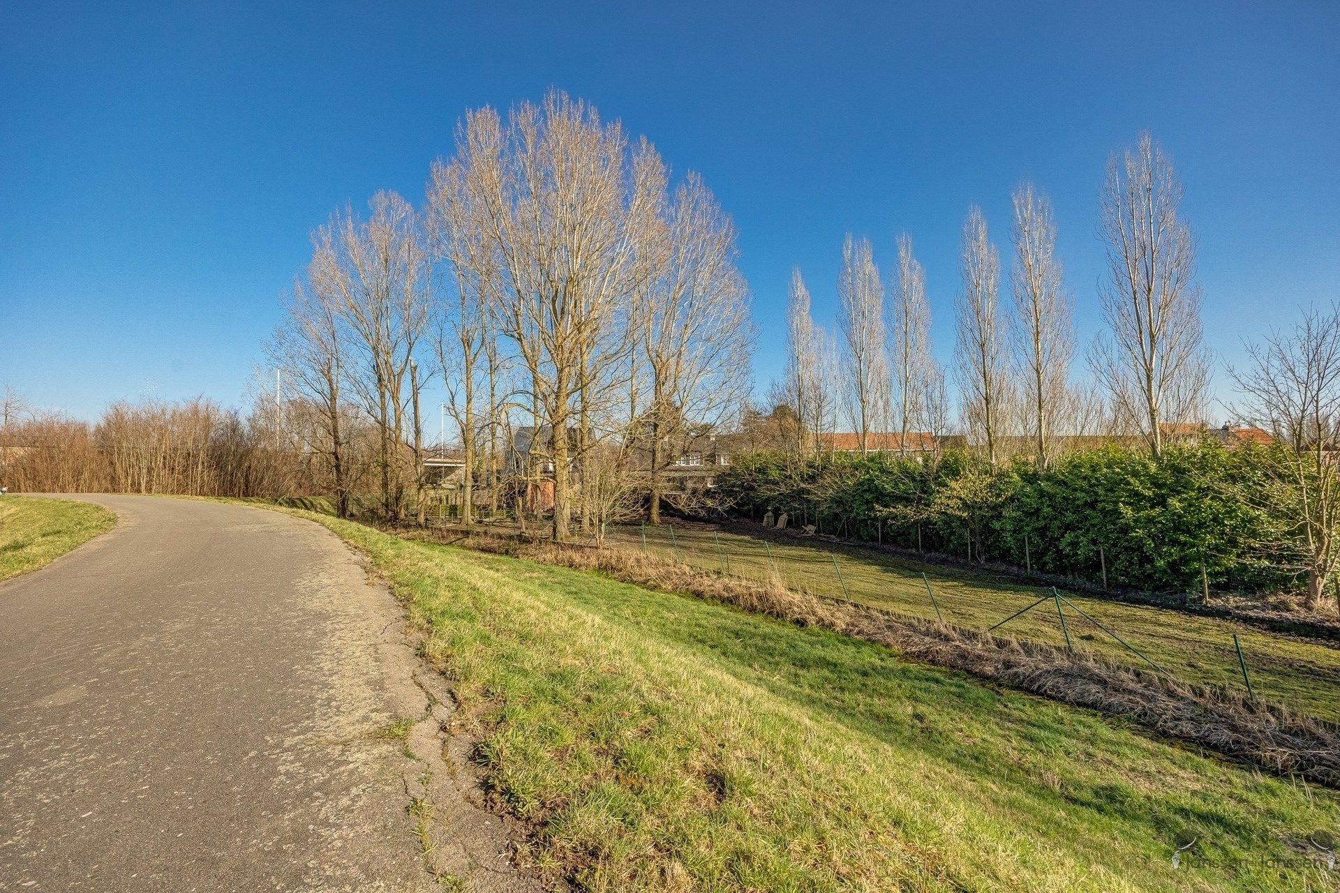 villa op een perceel van 3.552 m² foto 40