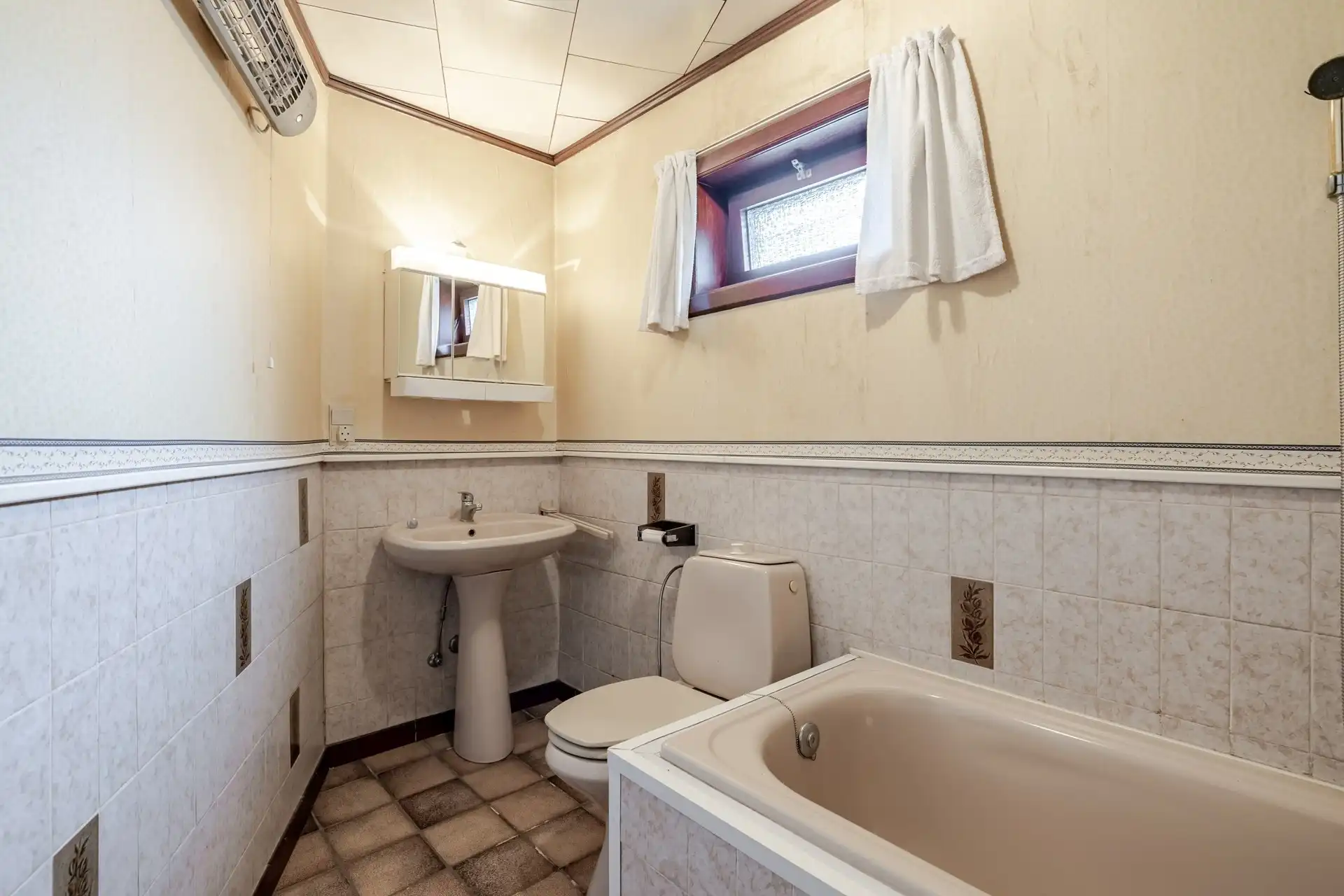 Te renoveren woning op toplocatie! foto 19