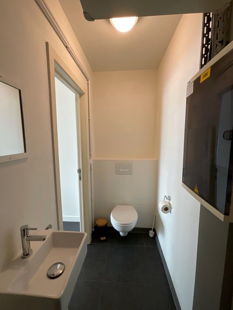 Goed gelegen kantoorruimte met parkingplaatsen foto 5