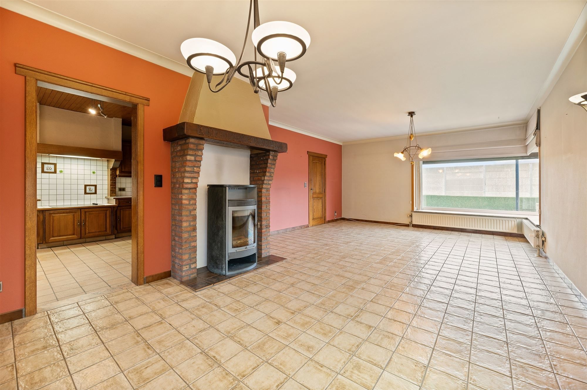 OP TE FRISSEN WONING MET 3 SLAAPKAMERS GELEGEN OP EEN RUIM PERCEEL VAN 11A70CA TE PAAL foto 5