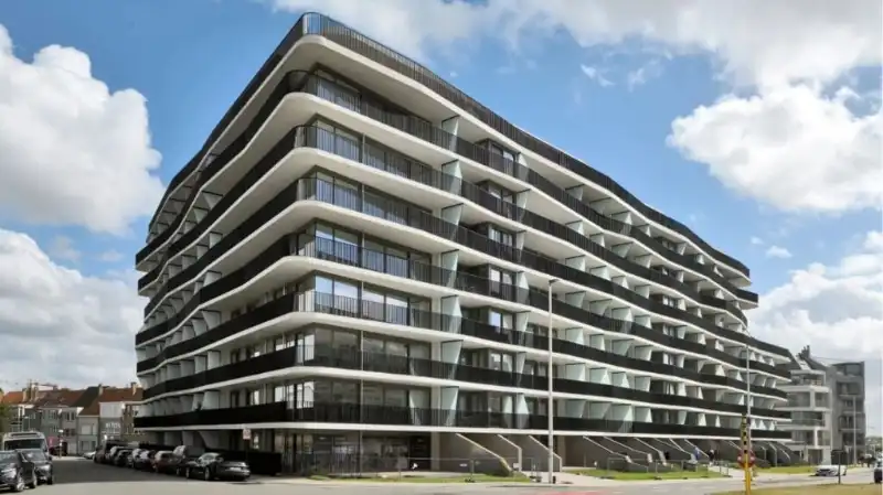 Luxe Appartement met frontaal zeezicht te koop in Oostende foto 10