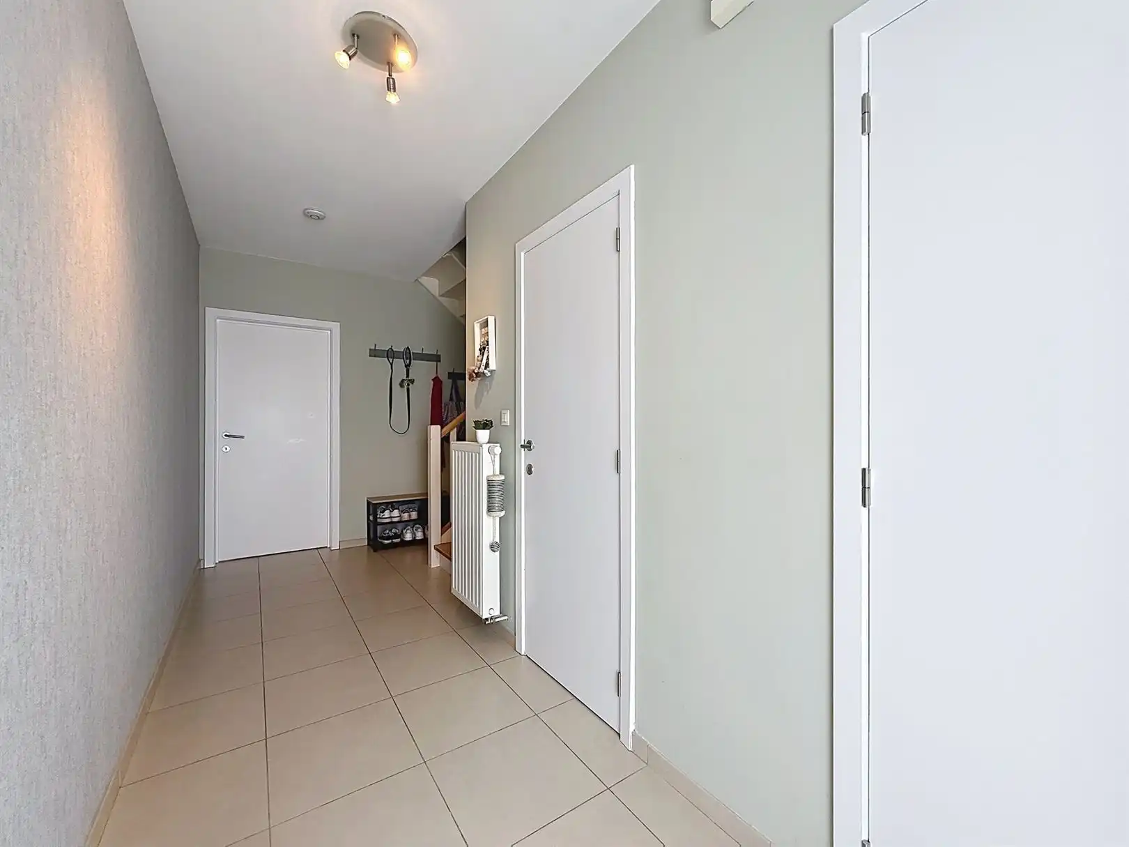 Instapklare woning met 3 slpks, tuin - 01a 78ca  foto 32