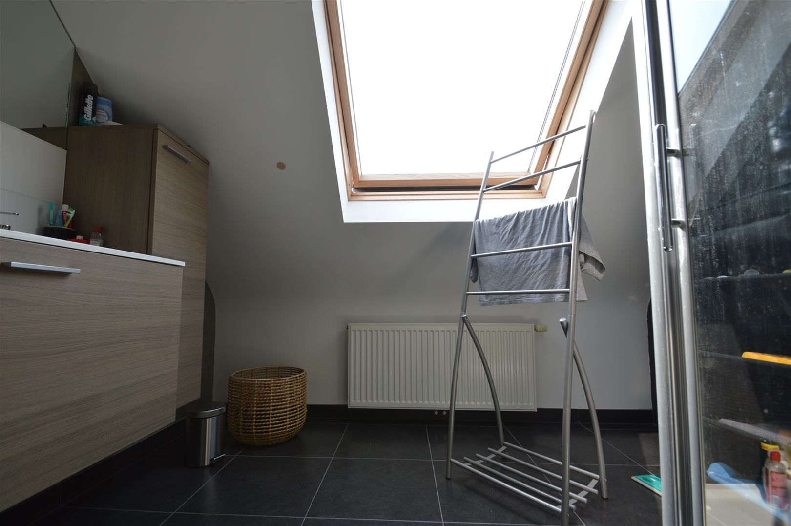 Prachtig Duplex appartement (106 m2) gelegen op het 2de verdiep te Dendermonde (Baasrode). foto 26