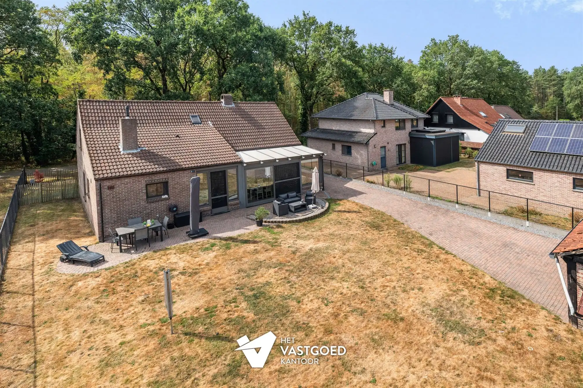 GERENOVEERDE WONING MET 3 SLAAPKAMERS UITERST RUSTIG GELEGEN TE HEPPEN foto 29
