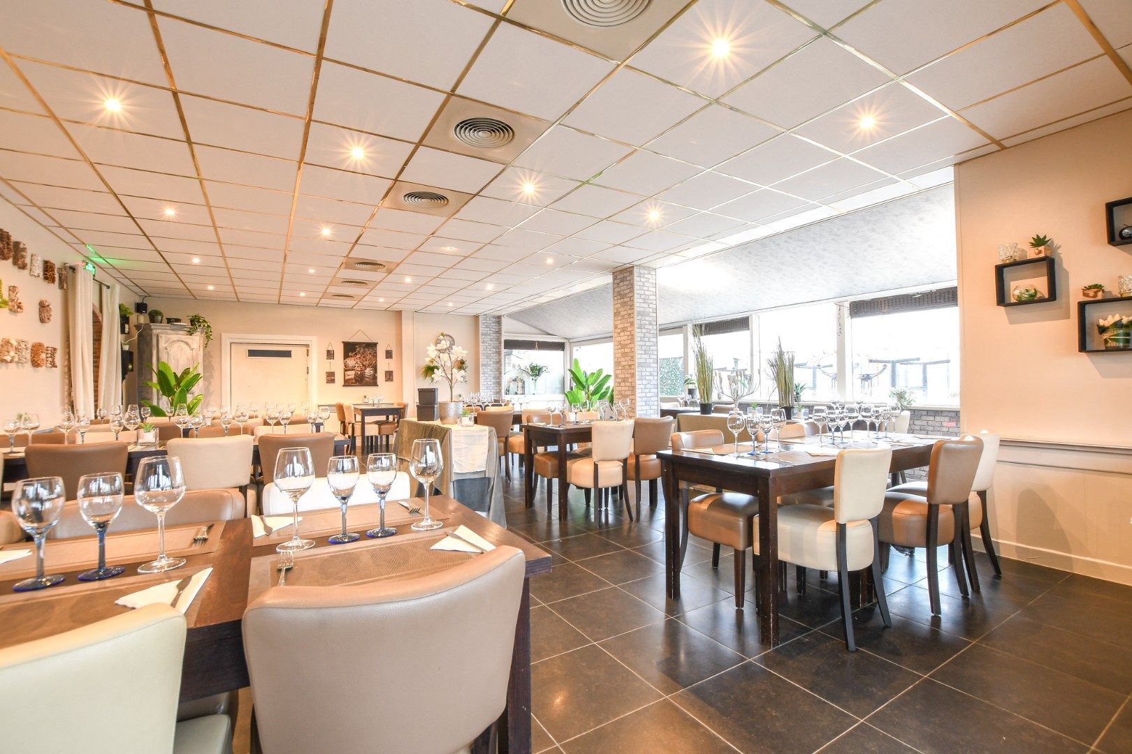 Unieke commerciële vastgoedkans nabij het centrum van De Haan! foto 7