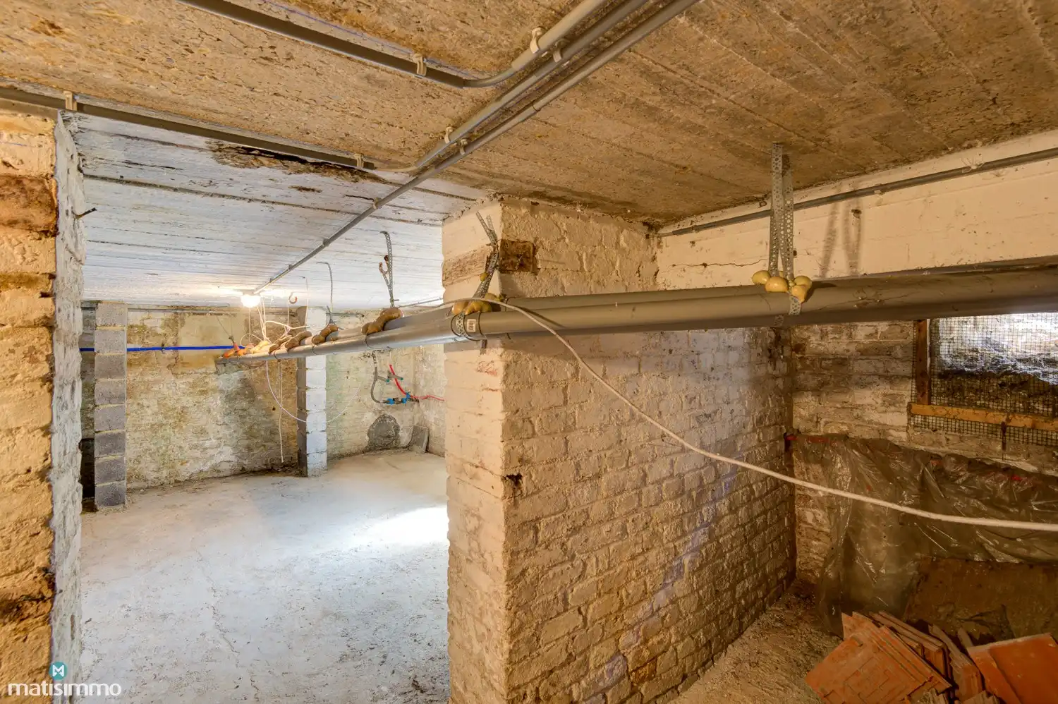 CHARMANTE EN RIANTE EENGEZINSWONING MET 4 RUIME SLAAPKAMERS, 2 BADKAMERS, OPSLAGRUIMTE/WERKHUIS EN UITGESTREKTE TUIN (1.355 M²) IN GROTE-SPOUWEN foto 37