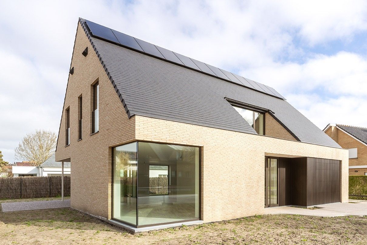 100% Instapklare en riante nieuwbouw villa. foto 2