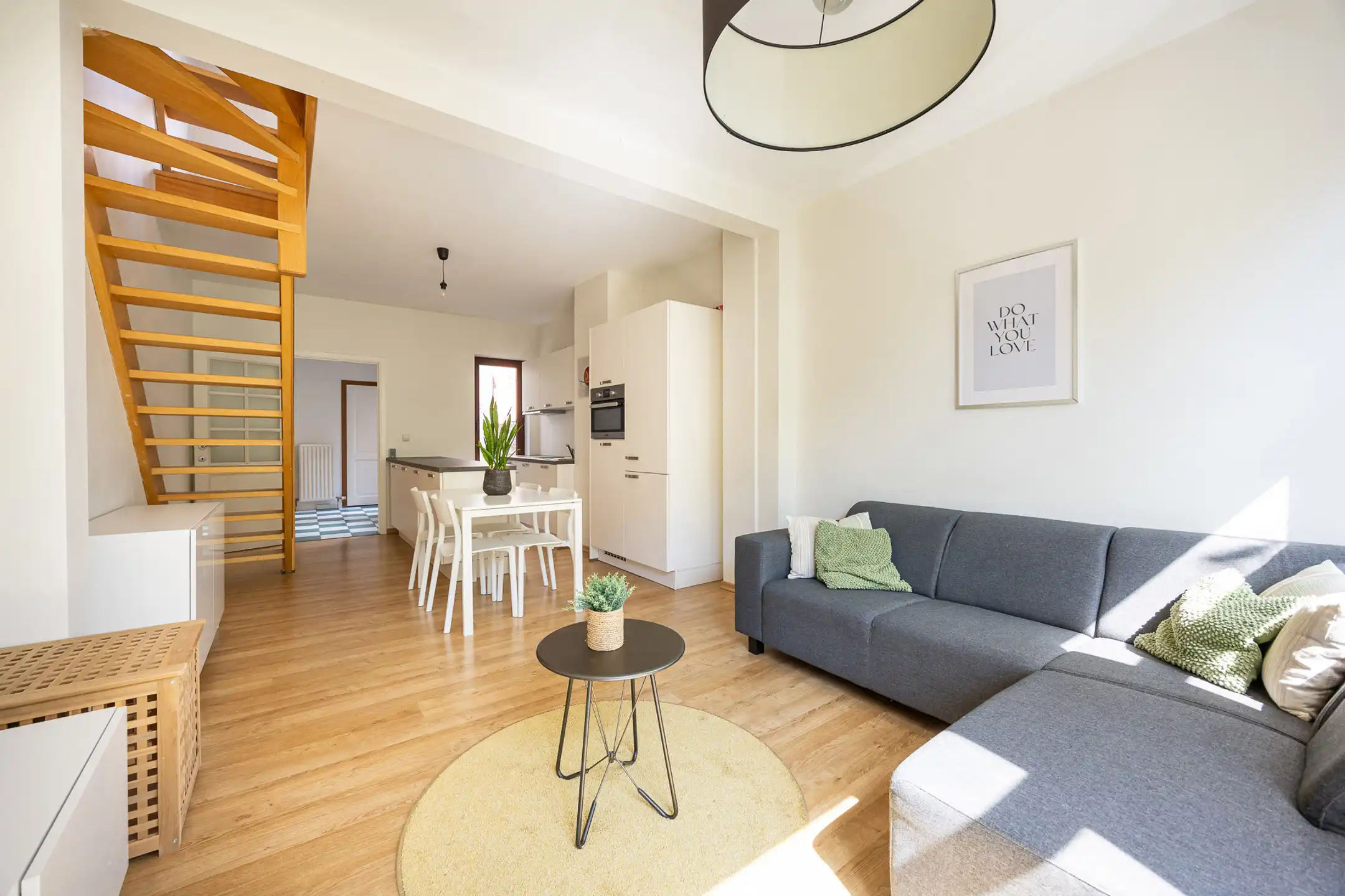 Handelsruimte met instapklaar duplex app nabij Grote Markt. foto 17