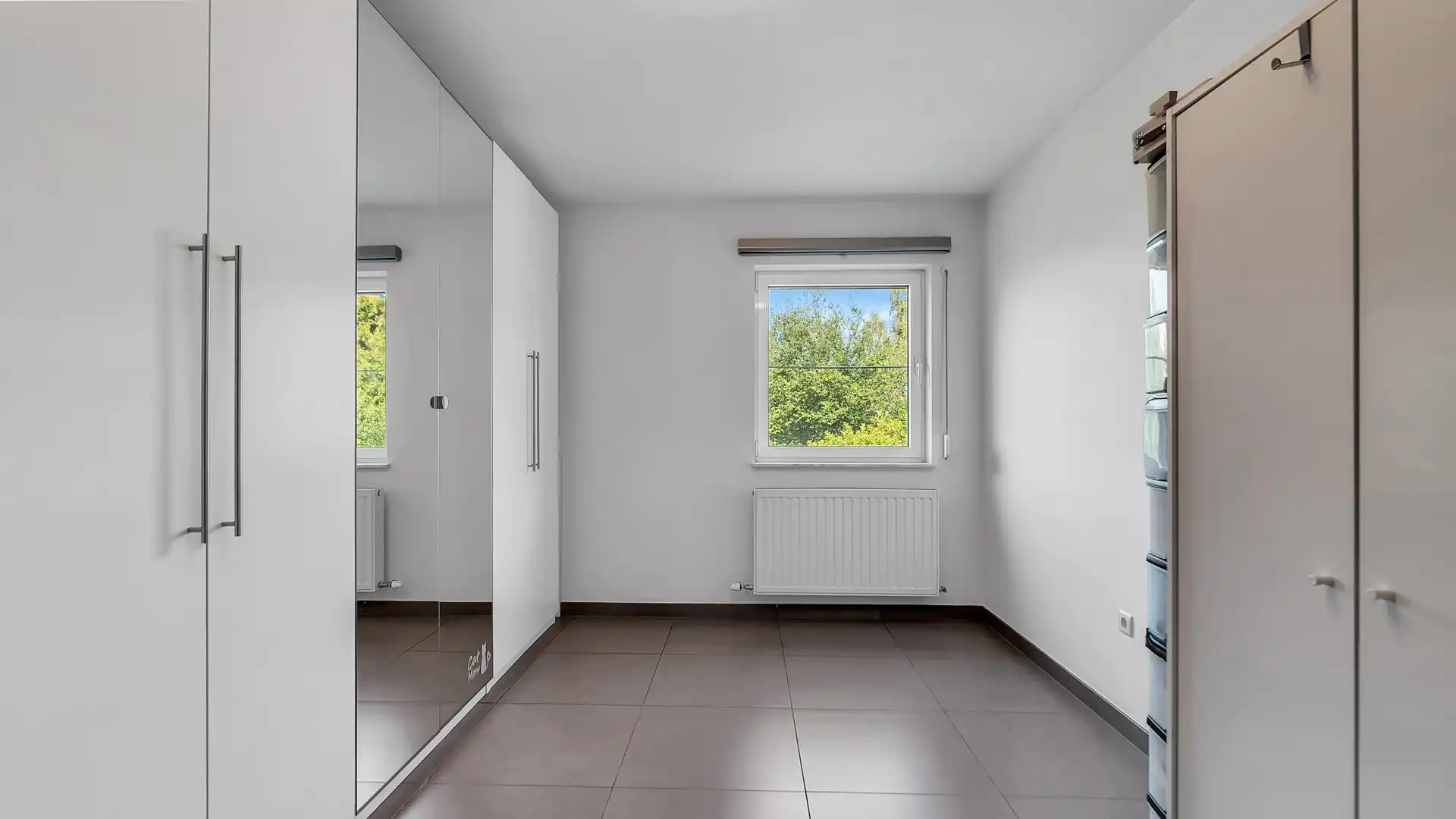 Modern en energiezuinig appartement met 2 slaapkamers te Maasmechelen foto 11