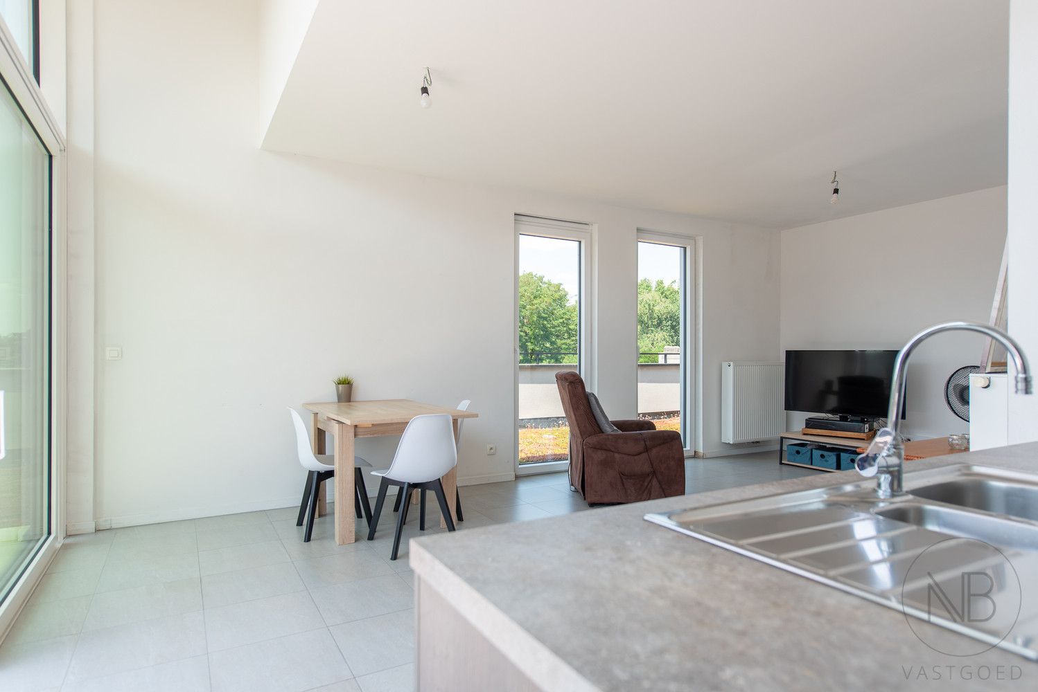 Modern en energiezuinig penthouse op toplocatie in Genk! foto 6