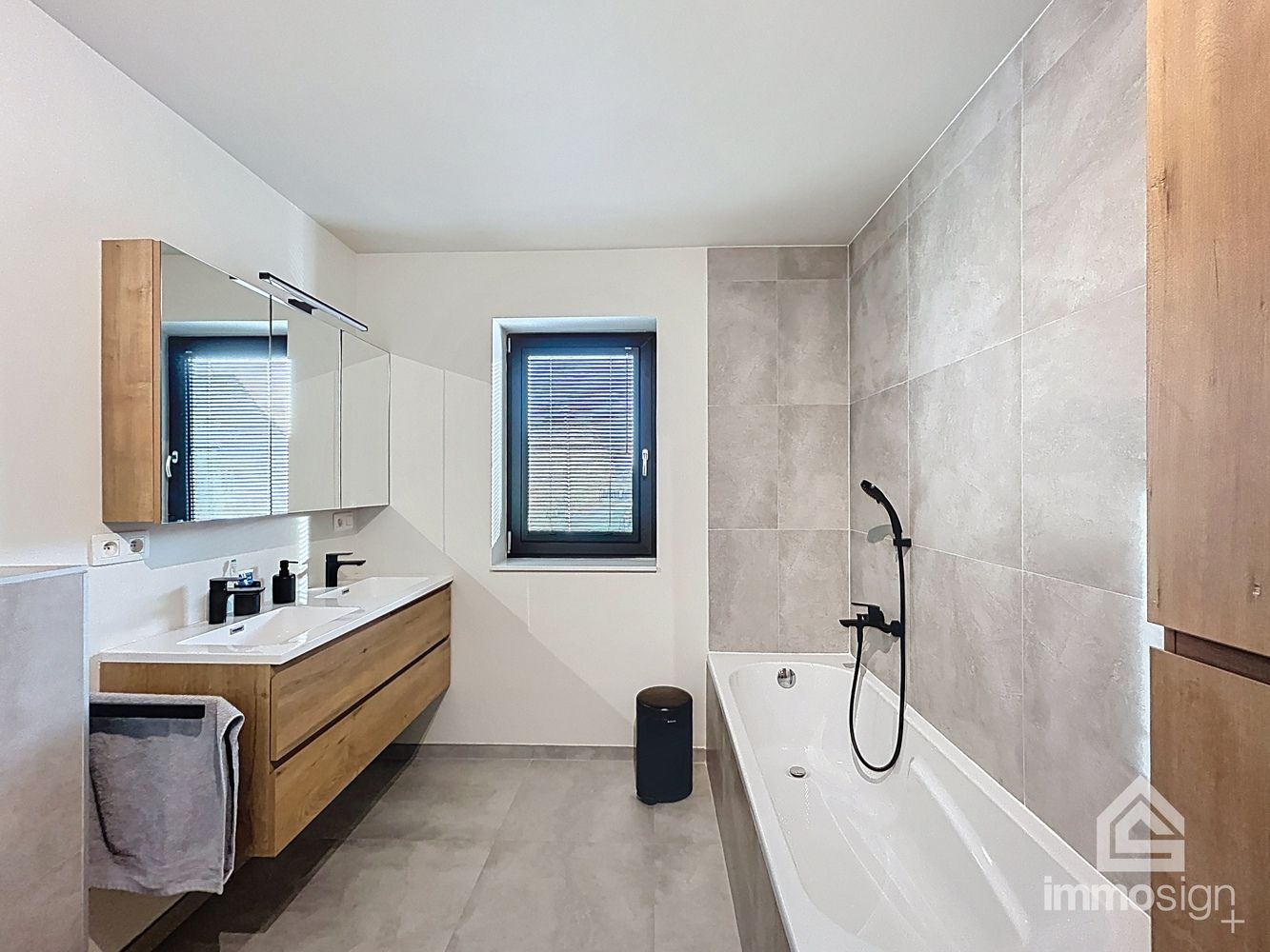 Instapklare, moderne gezinswoning in jonge, rustige buurt te Peer voorzien van tal van troeven foto 16