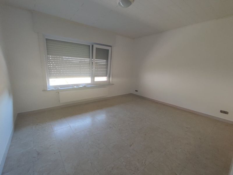 Landelijke woning met weide foto 9