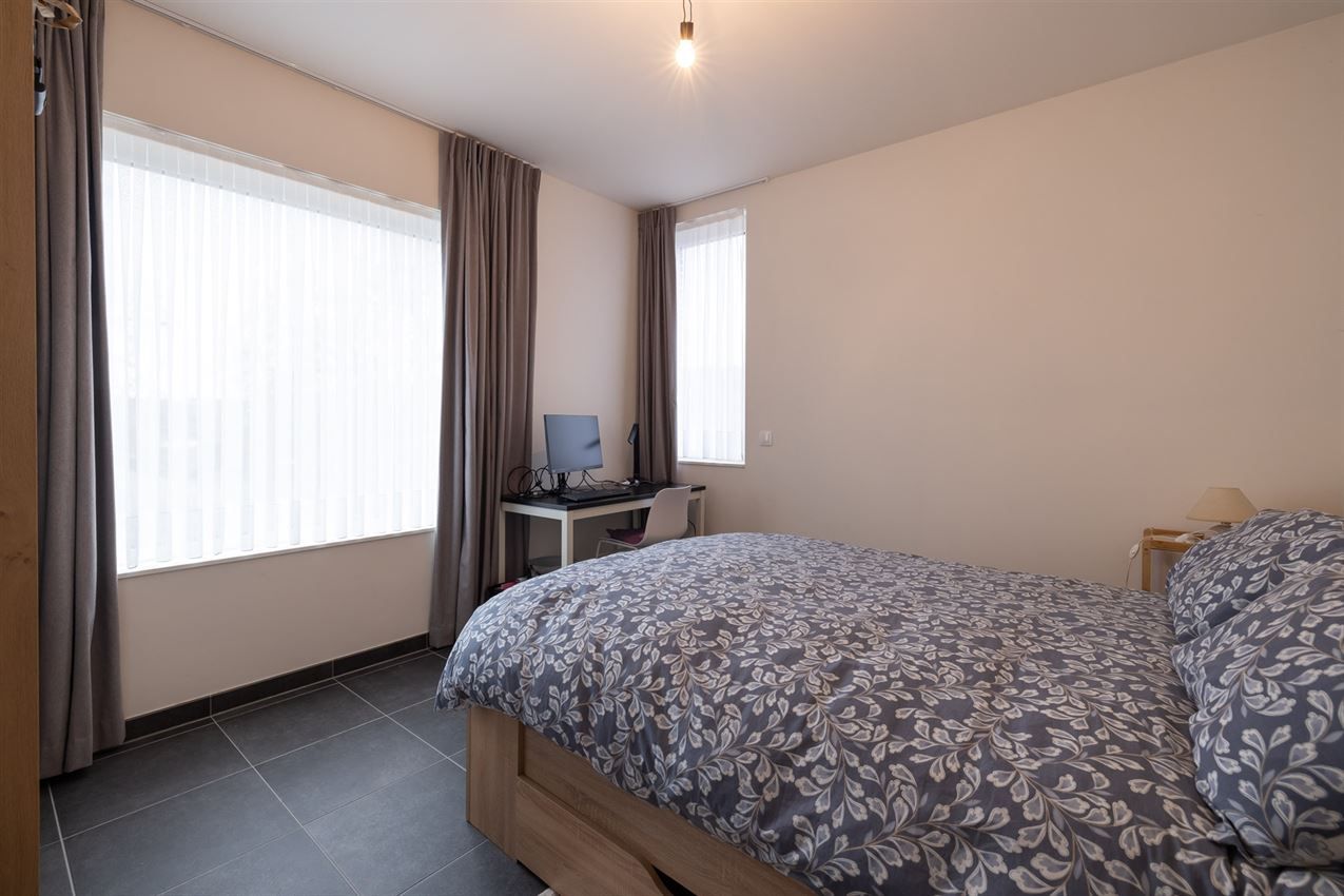 108m², zuidterras foto 18