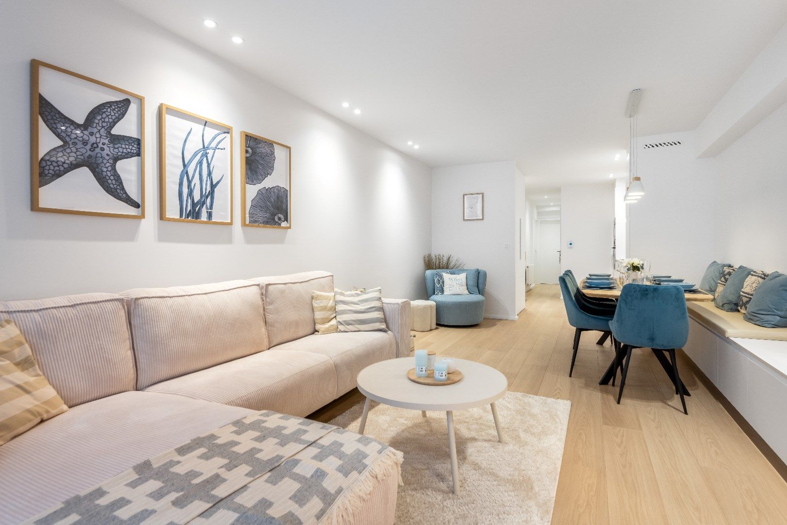 Mooi gerenoveerd appartement gelegen tussen de Zeedijk en het Driehoeksplein foto 2
