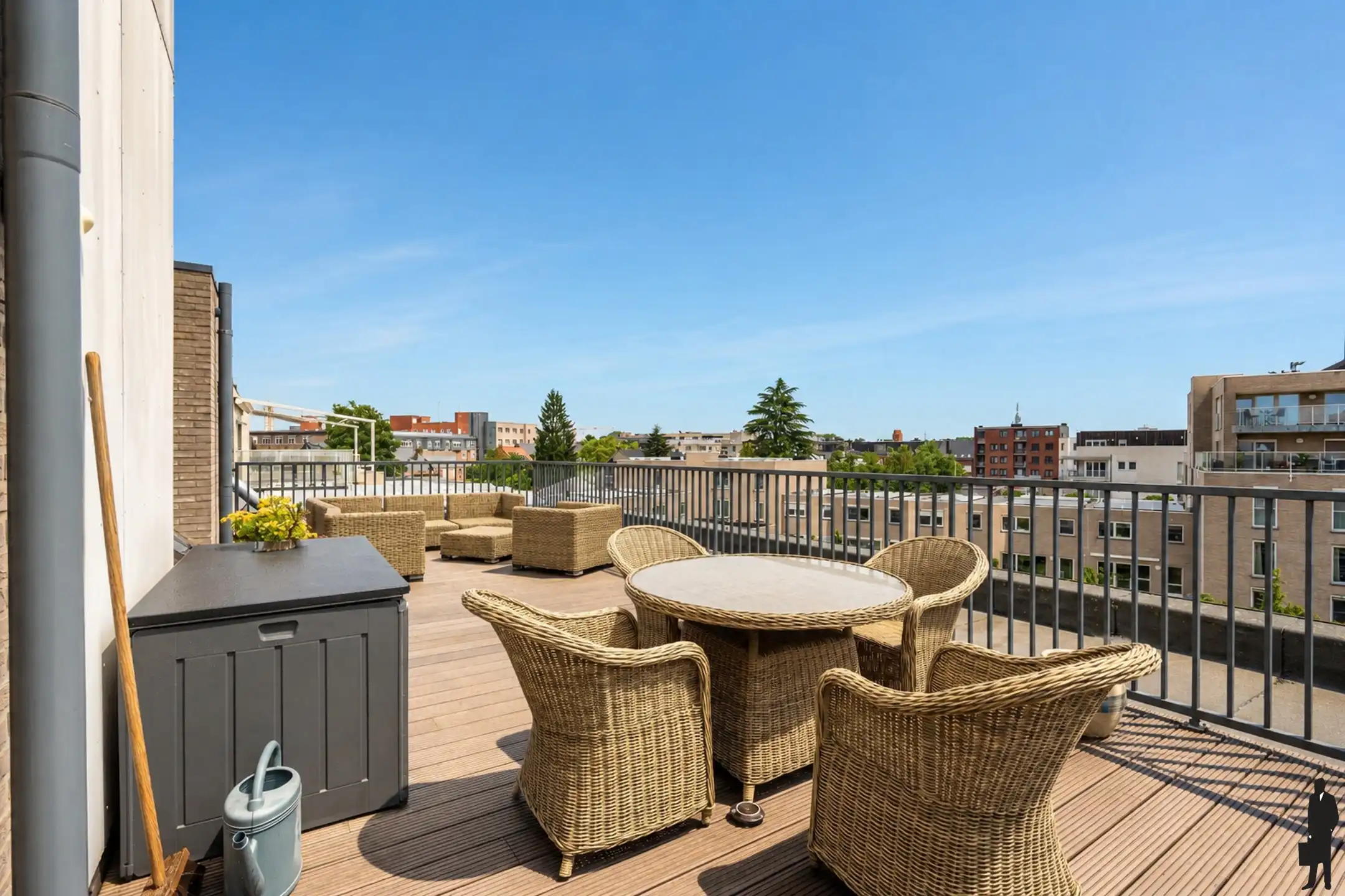 Uitstekend, licht appartement - riant zonneterras en garage foto 11