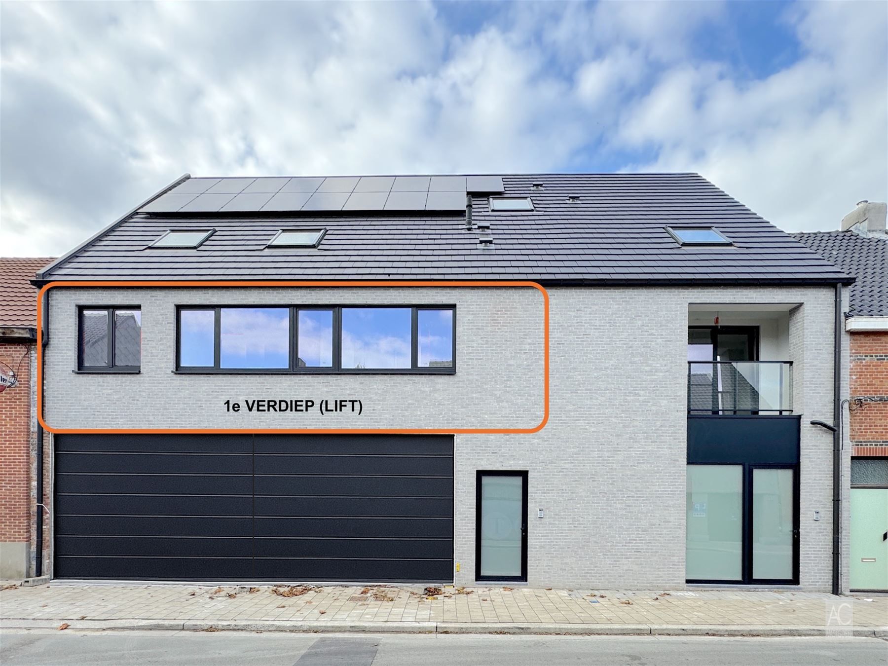 Nieuwbouw appartement met 2 slaapkamers foto {{pictureIndex}}