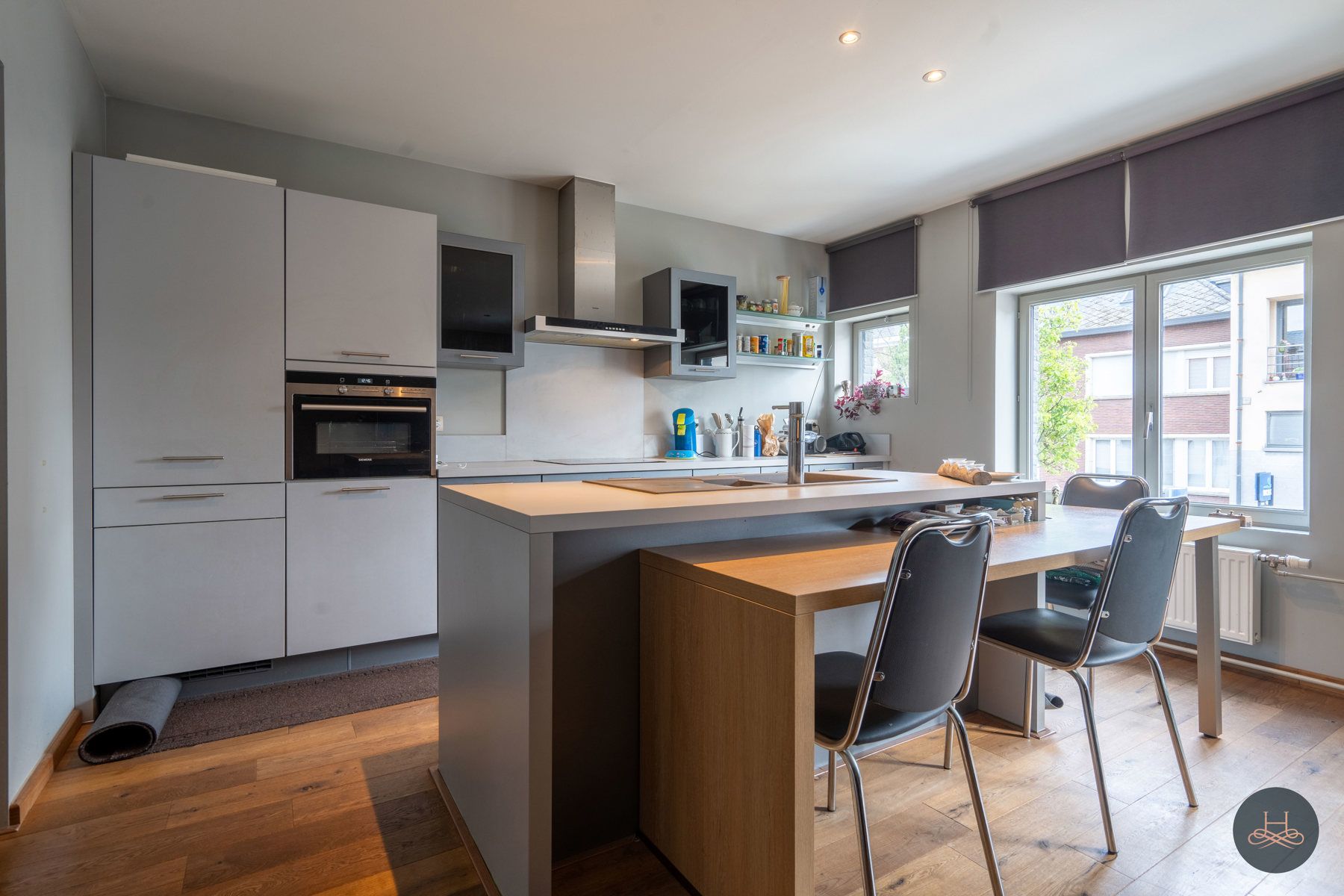 Ruime duplex appartement in centrum Haacht foto 2