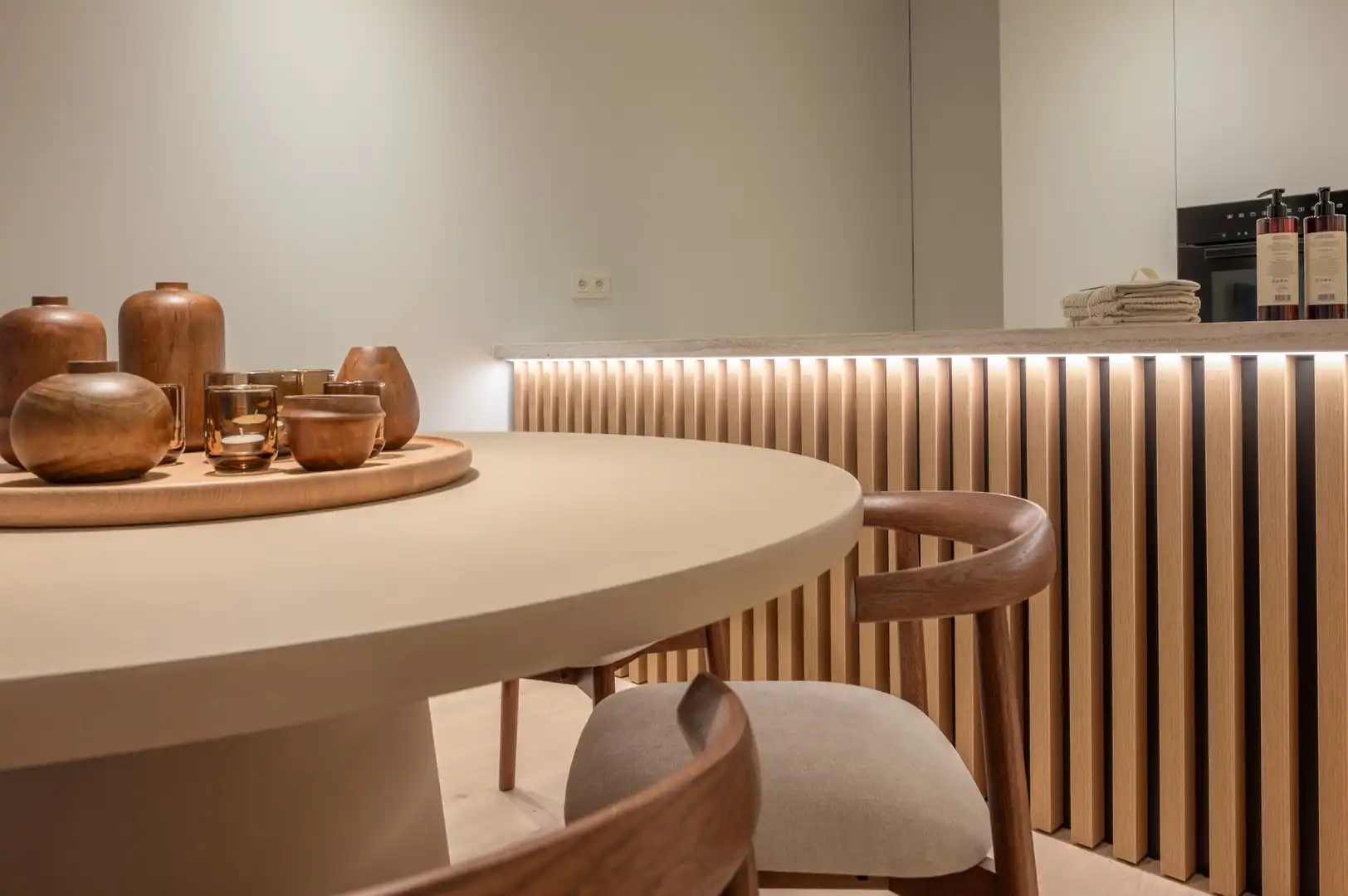 Instapklaar 3-slaapkamer appartement met terras nabij de Zeedijk. foto 13