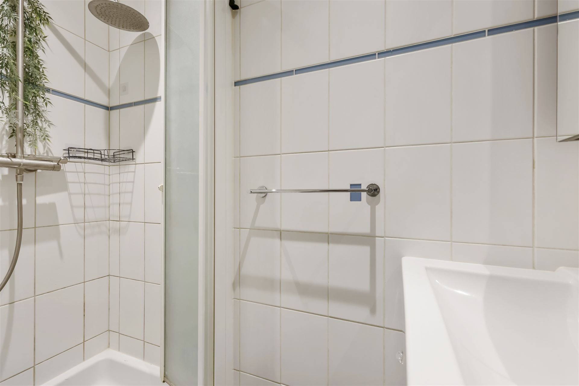 ZONNIG / LAGE ALGEMENE KOSTEN  foto 14