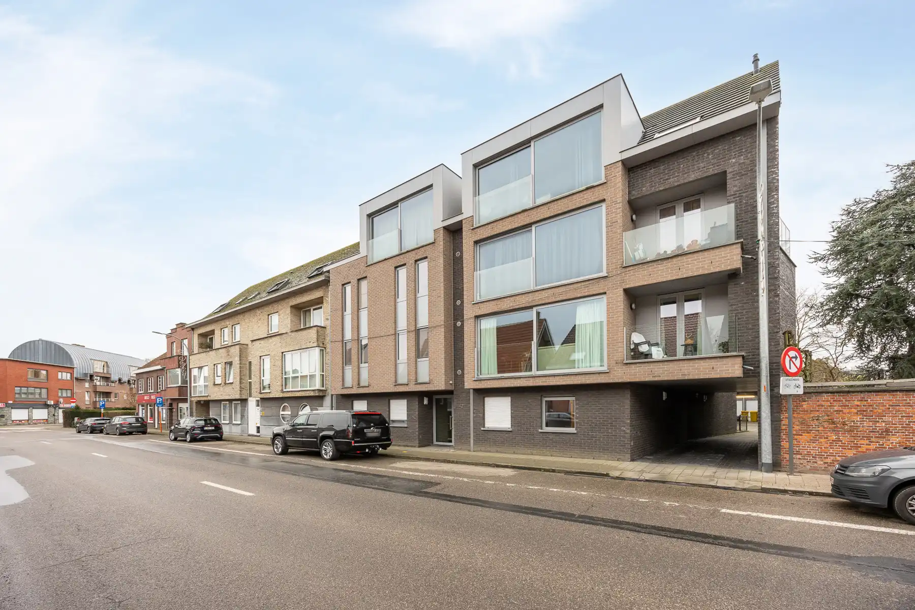 Instapklaar gelijkvloers appartement (97 m²) + parkeerplaats foto 4