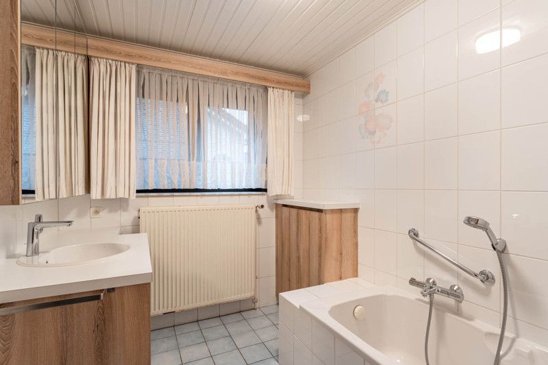 Rustig gelegen gezinswoning op 19are 93ca foto 19