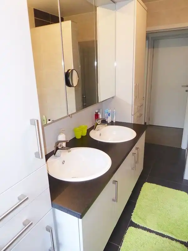 Appartement met 2 slaapkamers te Overpelt centrum foto 8
