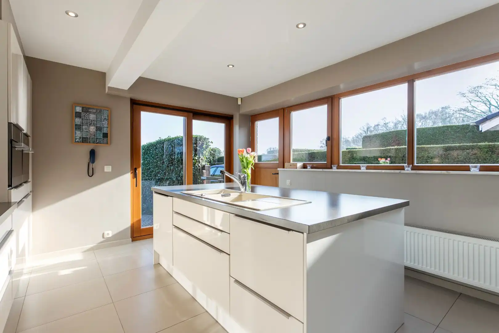 Instapklare gezinswoning met 5 slaapkamers, 2 badkamers en EPC B op topligging in Wezembeek-Oppem foto 10