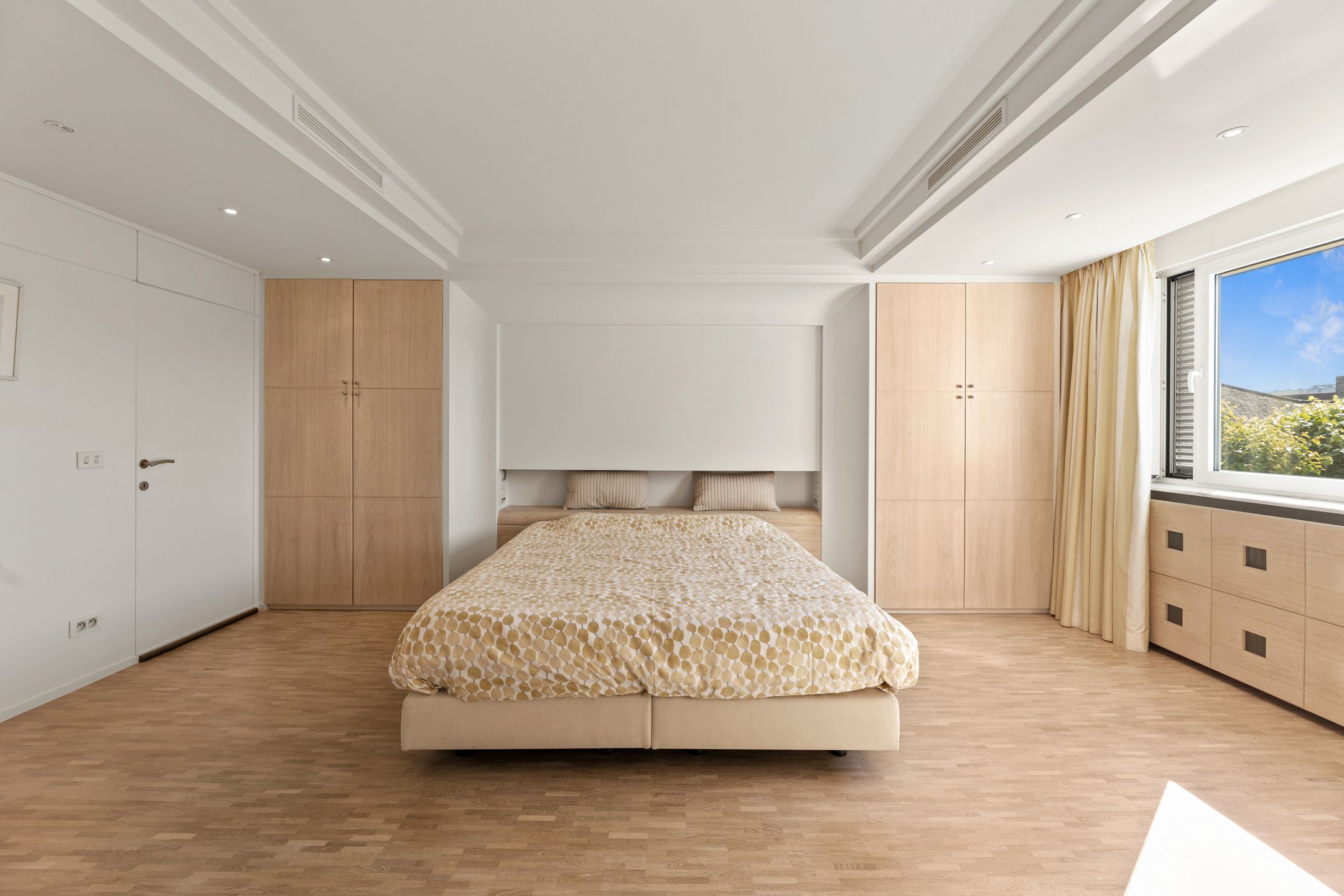 LUXE VILLA met 5 SLK, tuin met zwembad & PRAKTIJK foto 17