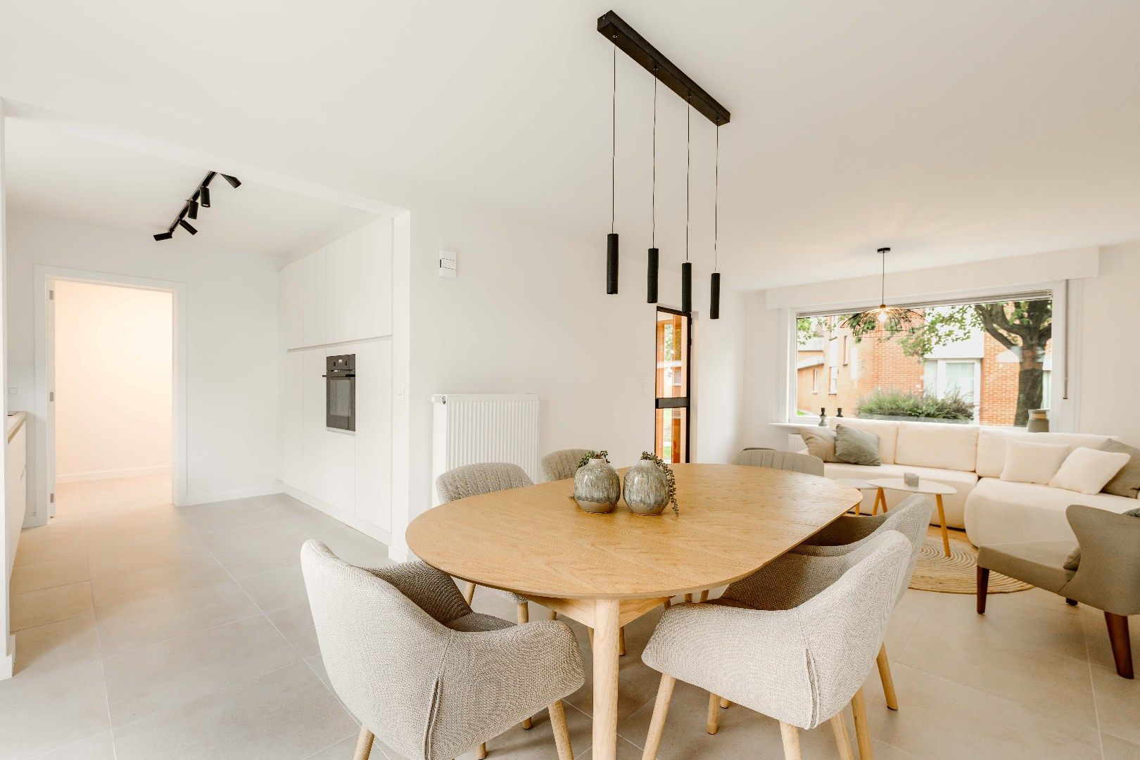 PERFECT INSTAPKLARE ENERGIEVRIENDELIJKE WONING MET TUIN EN GARAGE foto 8