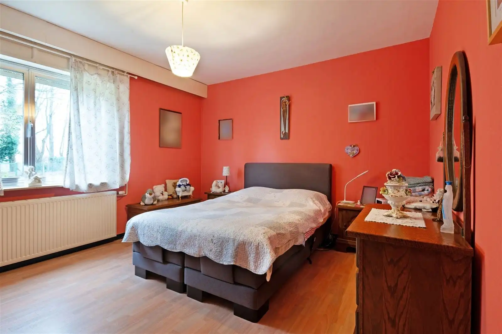 Gelijkvloers Appartement met garage en tuin foto 16