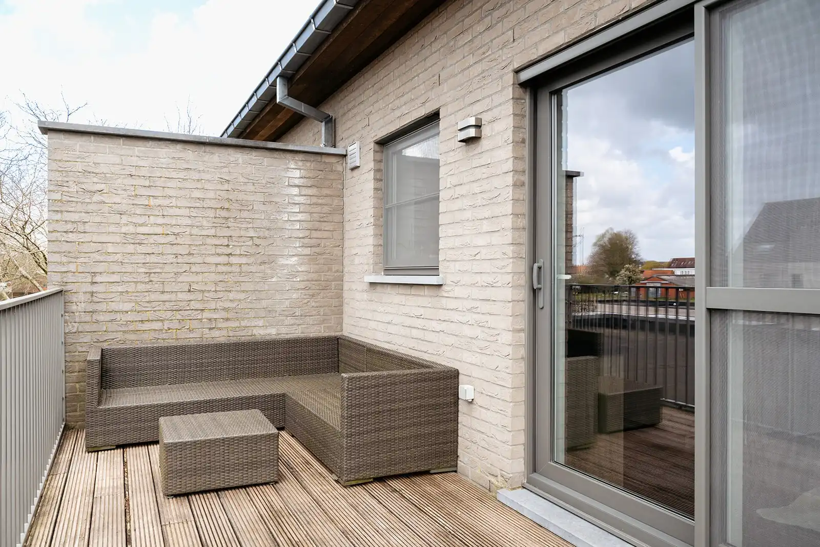 Stijlvol en lichtrijk duplexappartement met 3 slaapkamers in Evergem foto 9