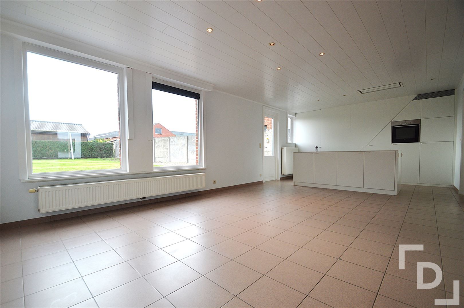 Instapklare woning met 4 slaapkamers en tuin te huur. foto 2