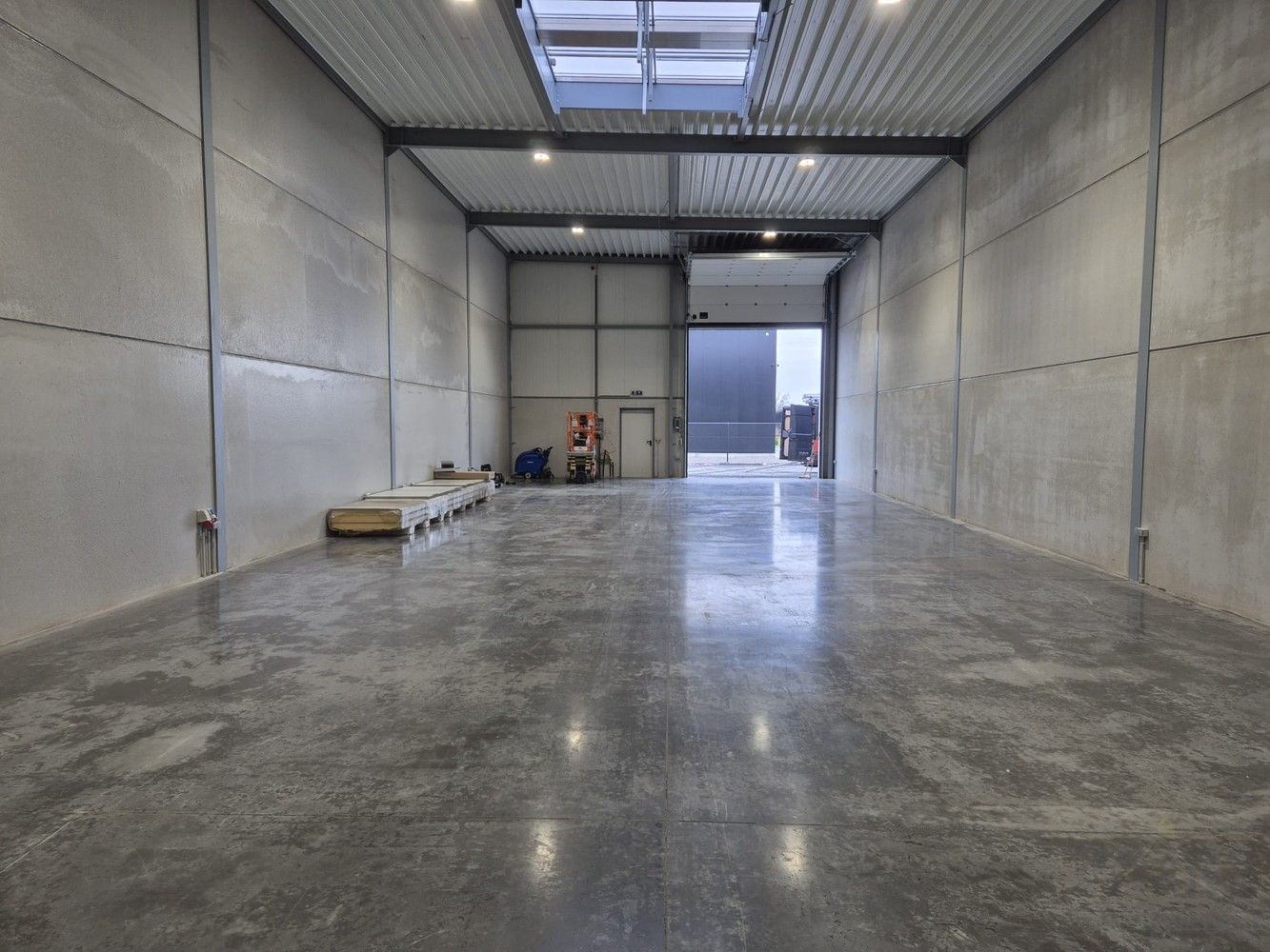 Nieuw magazijn 267,5 m². foto 6
