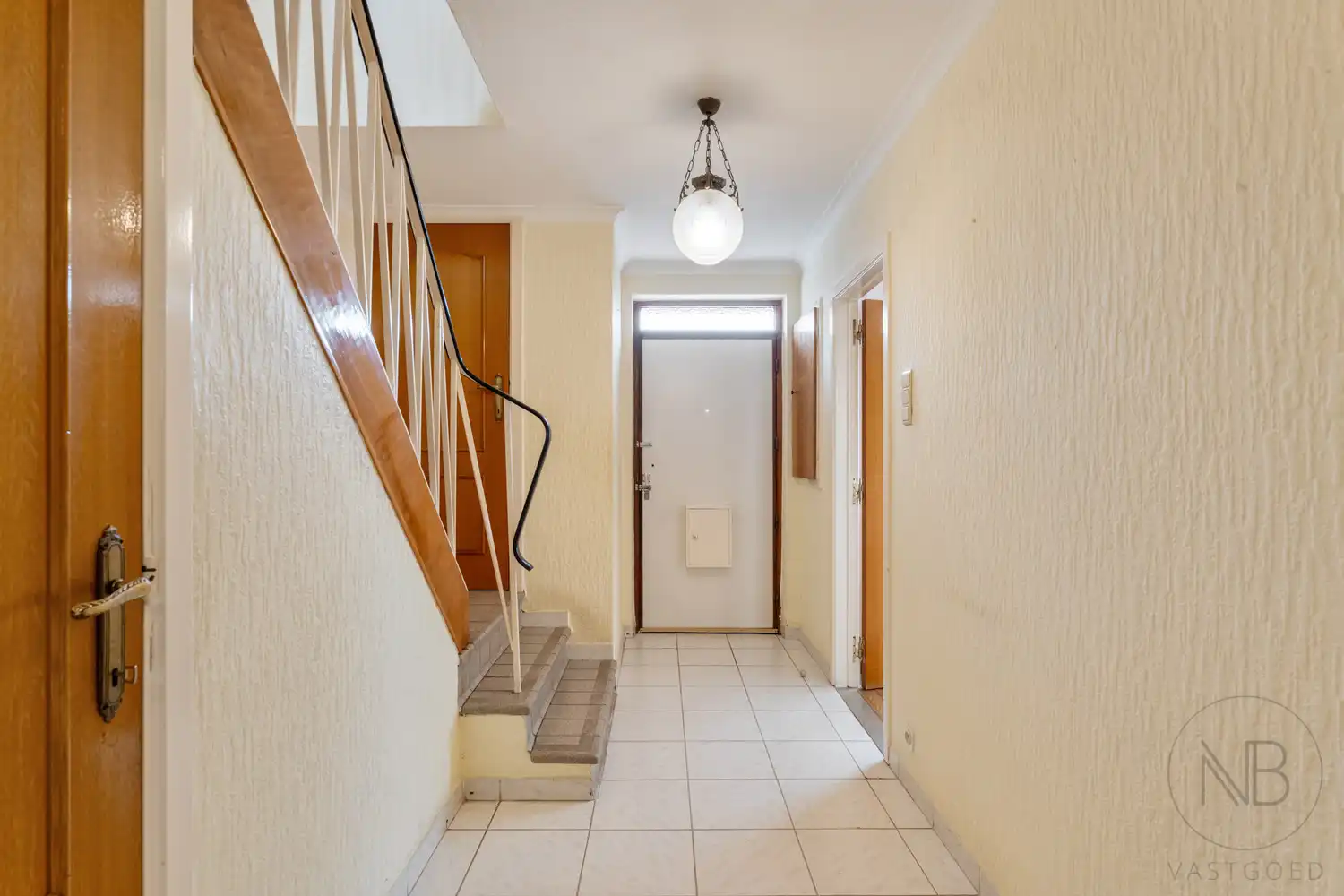 Praktische woning met uitbreidingsmogelijkheden in rustige, doodlopende straat foto 4