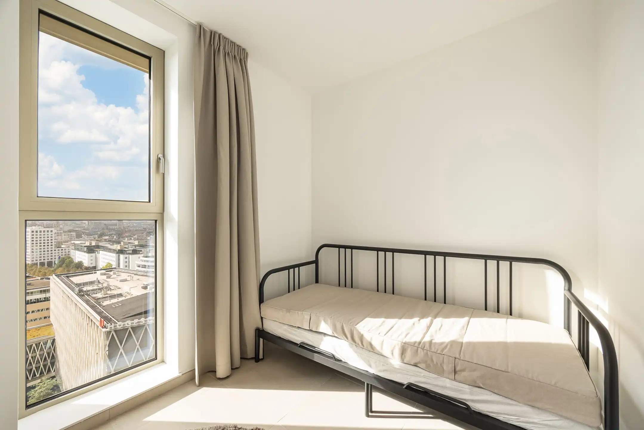 ANTWERPEN - Gemeubeld appartement op het Eilandje.  foto 11