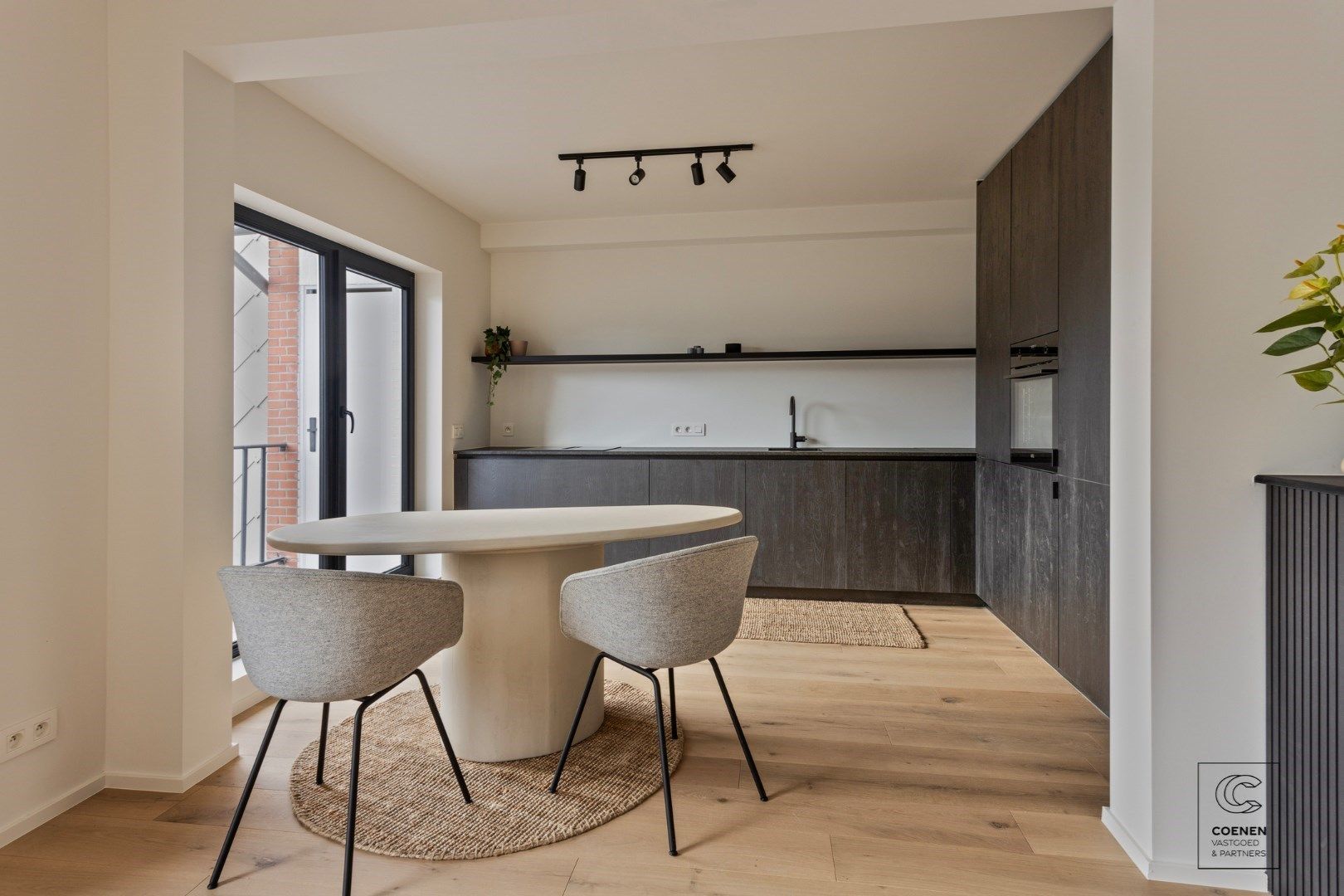 Prachtig gerenoveerd appartement met 3 slaapkamers in centrum Schilde! foto 2