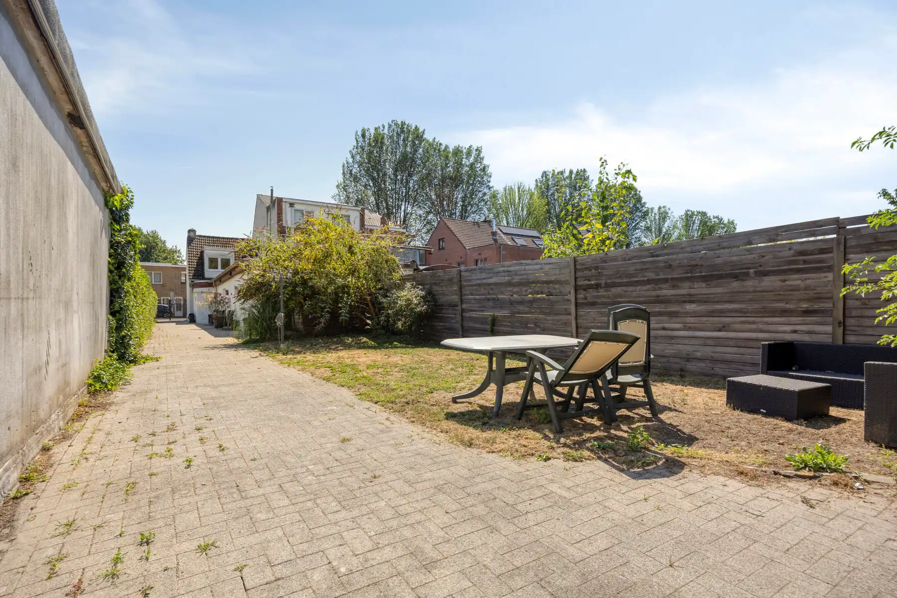 Veelzijdige halfopen bebouwing met woonstudio in de tuin foto 24