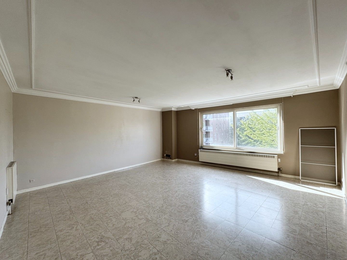 Instapklaar appartement met 2 slaapkamers – ideale investering op toplocatie! foto 3
