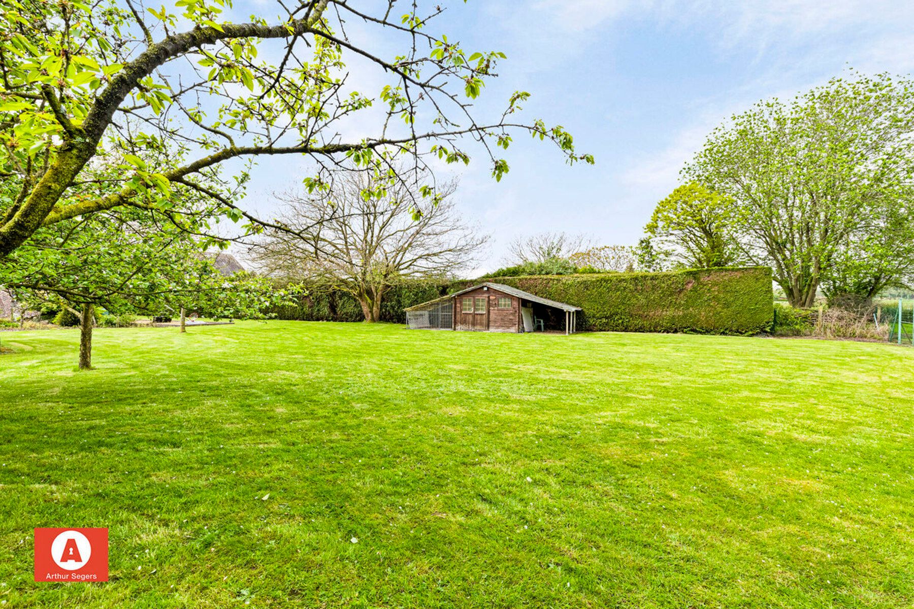 Villa met 4 slaapkamers en fenomenale tuin op 26a 77ca foto 27