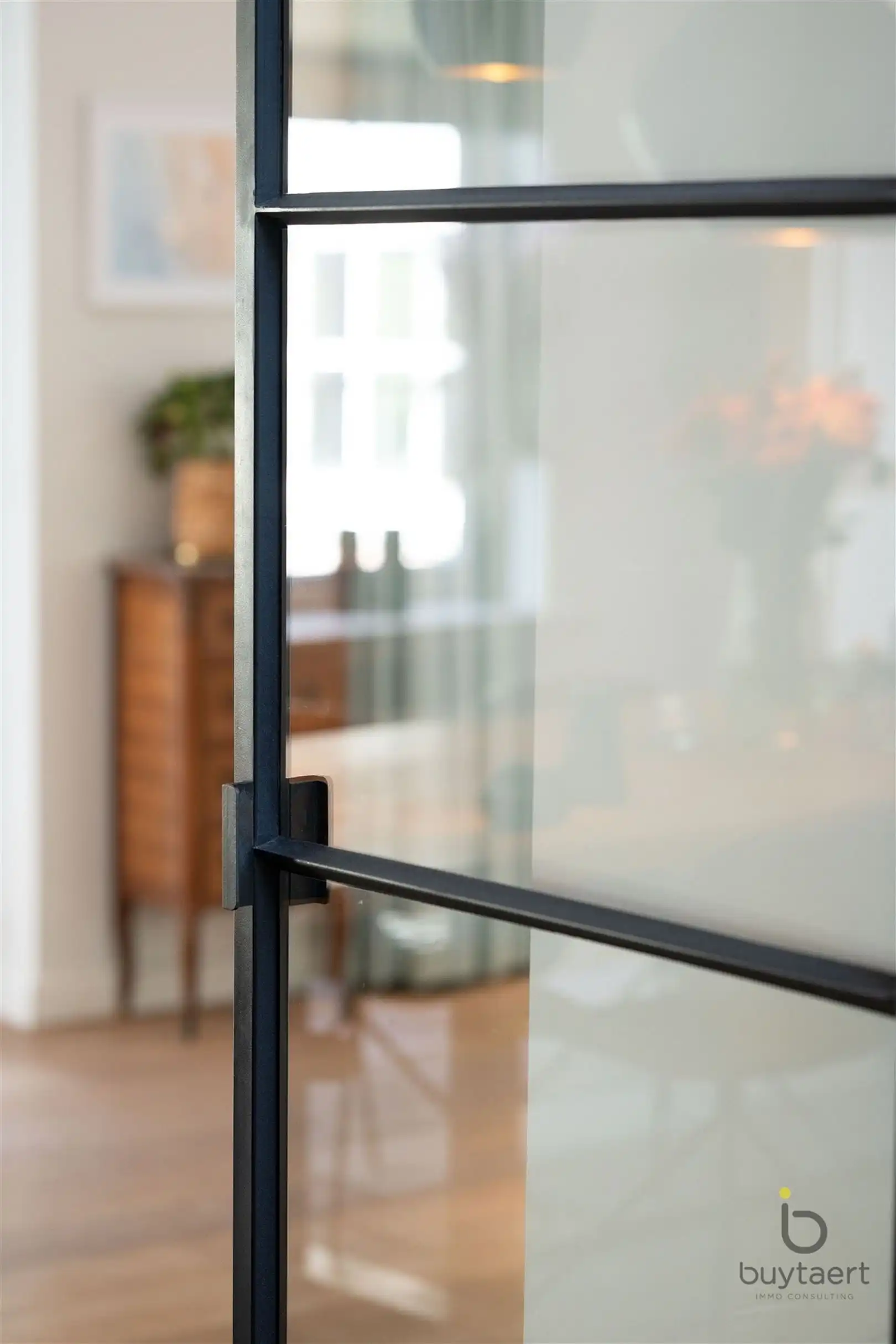 EXCLUSIEF: stijlvolle villa met een tijdloze inrichting op een toplocatie te Schilde! foto 8