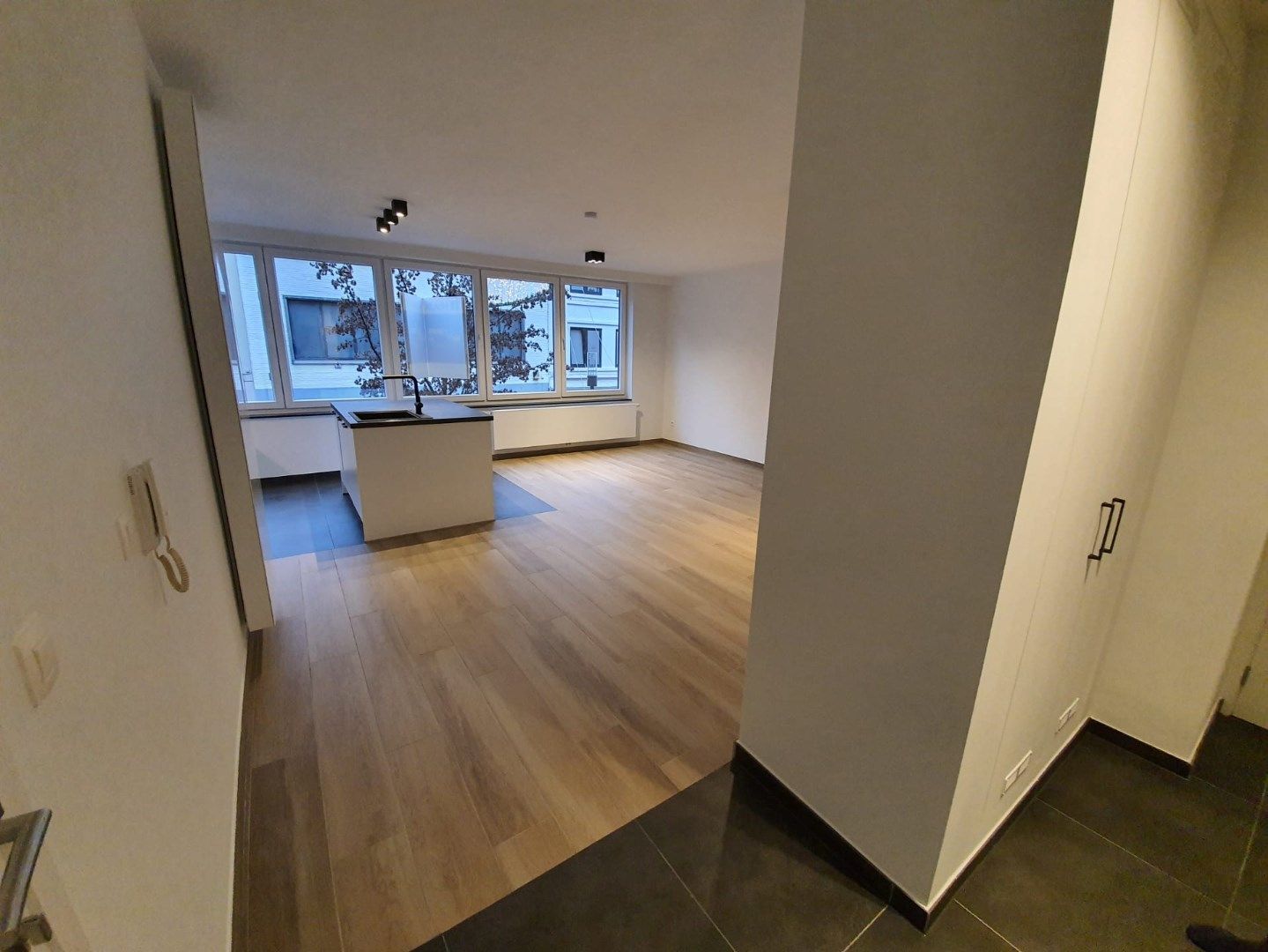 ()=>{if(producerUpdateValueVersion(node),producerAccessed(node),node.value===ERRORED)throw node.error;return node.value} Aldestraat 15 -/4 - 3500 Hasselt