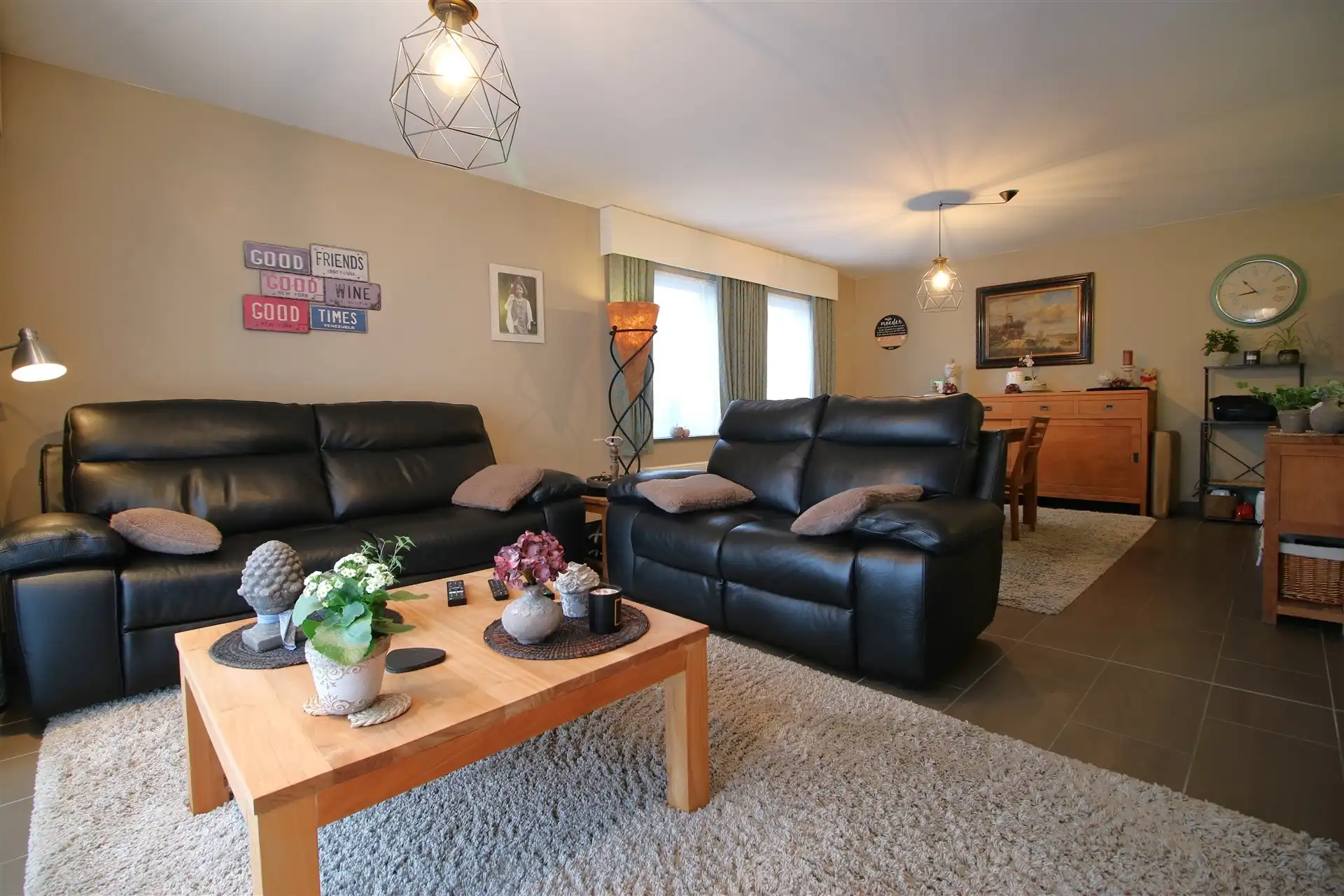 Opbrengsteigendom met 2 ruime appartementen foto 4