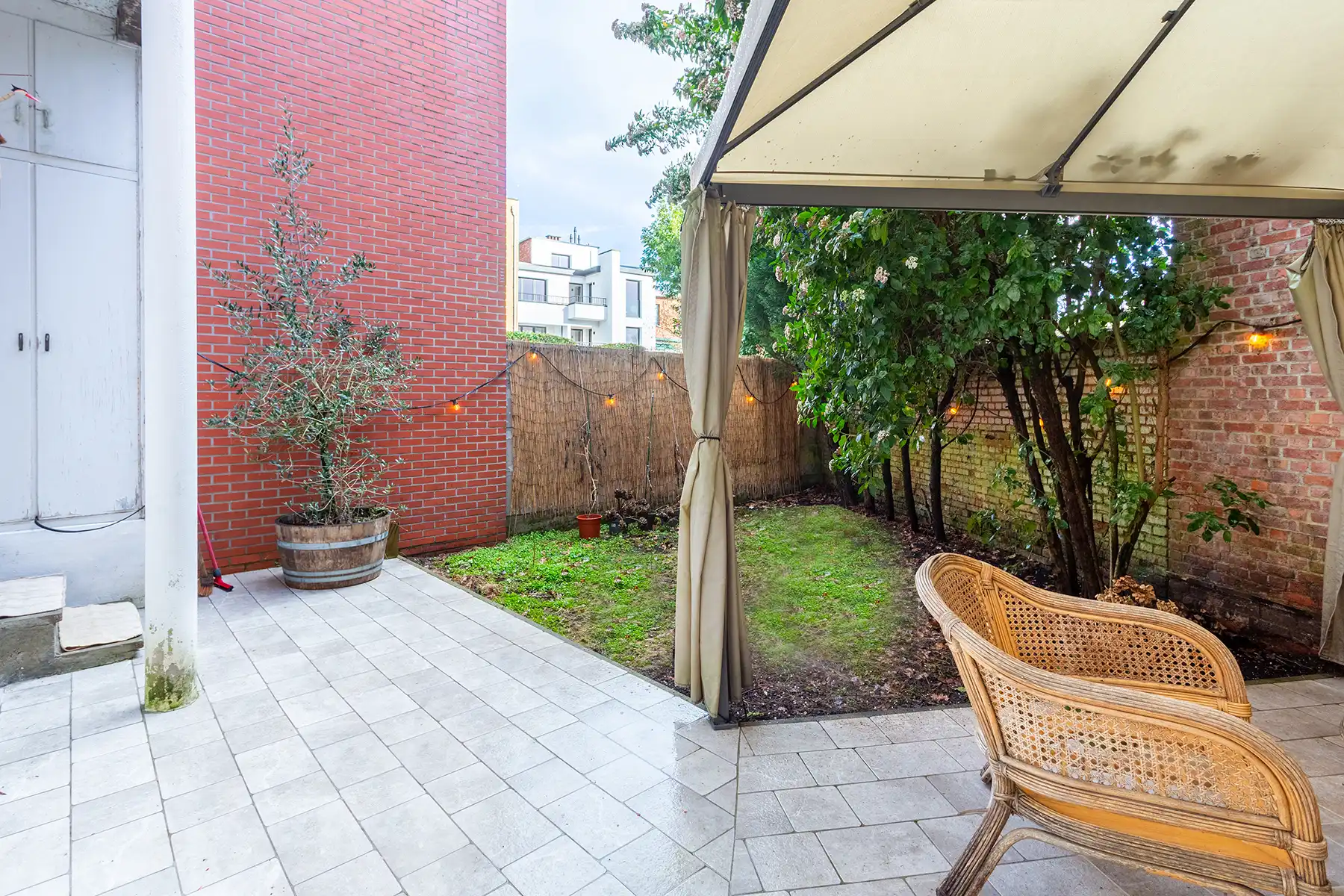 Gerenoveerd gvls 2 slpk app. met tuin  foto 14