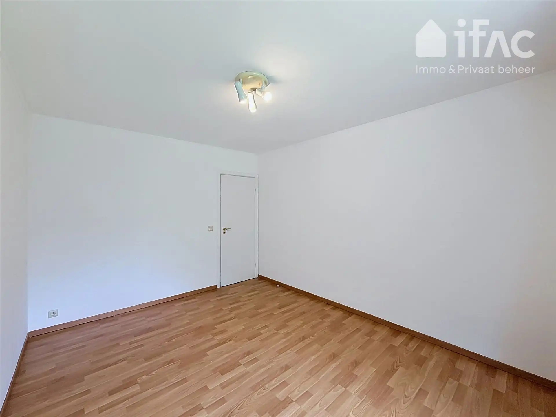 Rustig gelegen appartement met terras foto 11