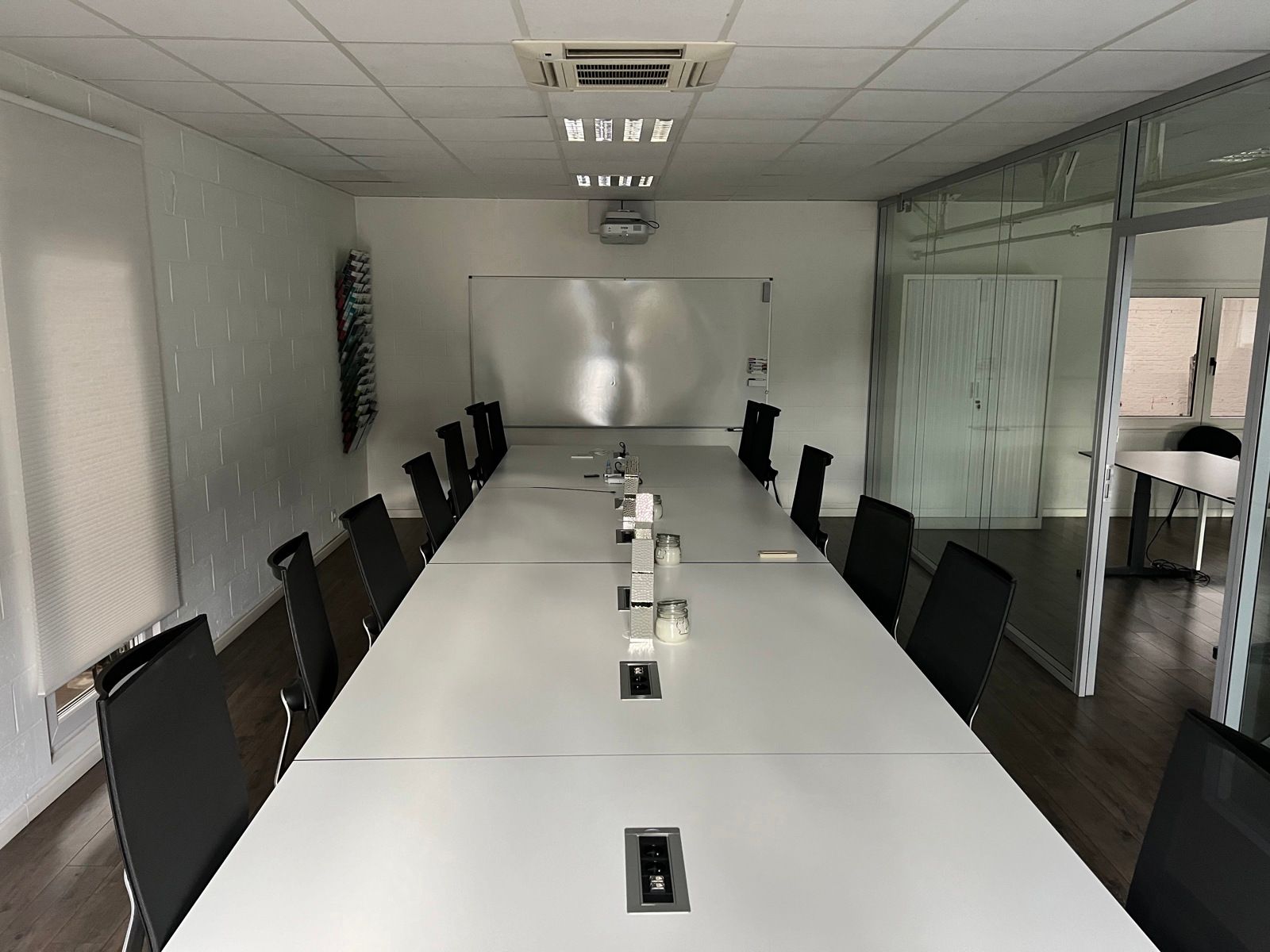 Commercieel pand op TOP - locatie. foto 26