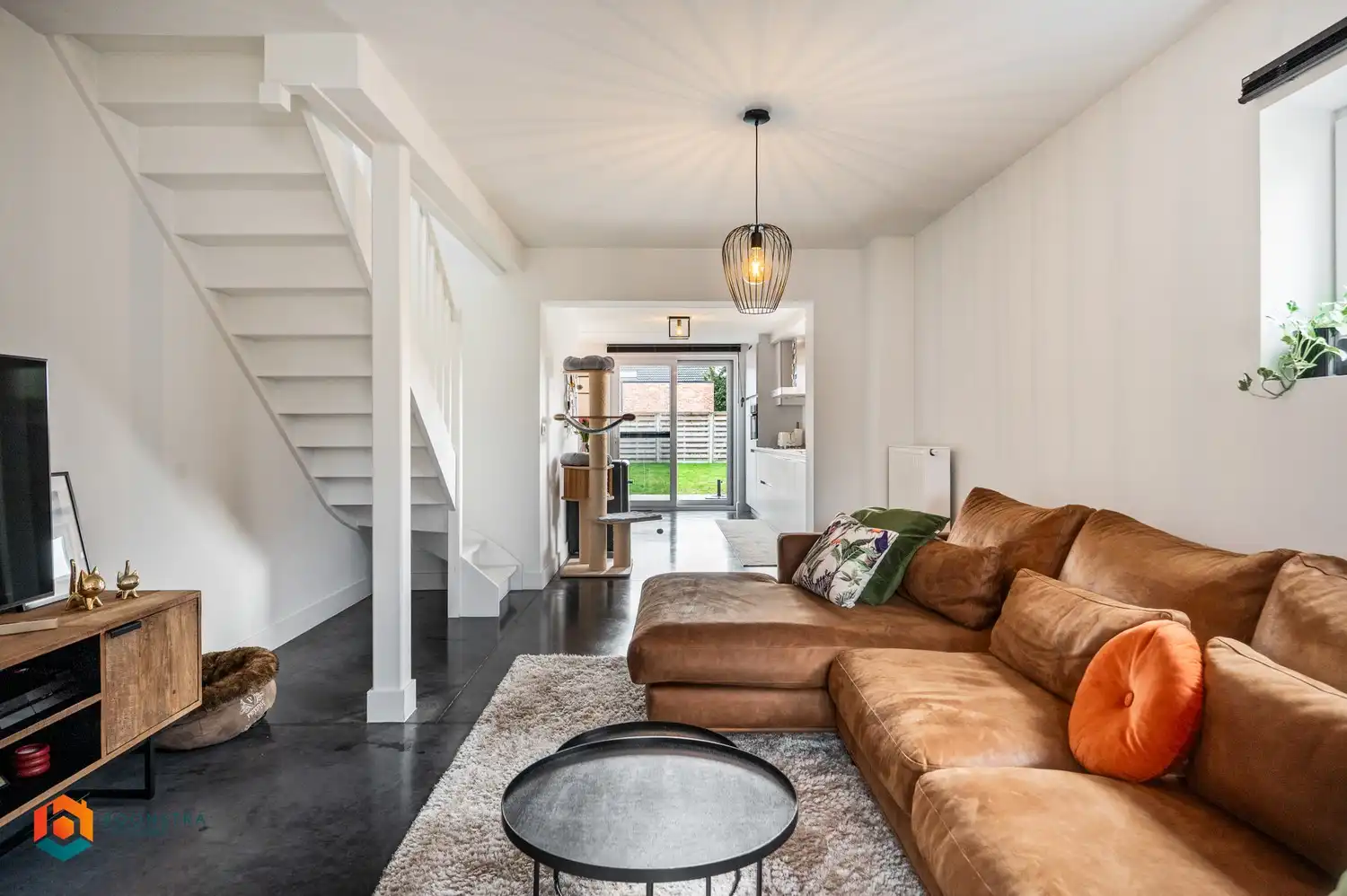 Volledig gerenoveerde woning (2020) met 2 slpkrs te Baal foto 3