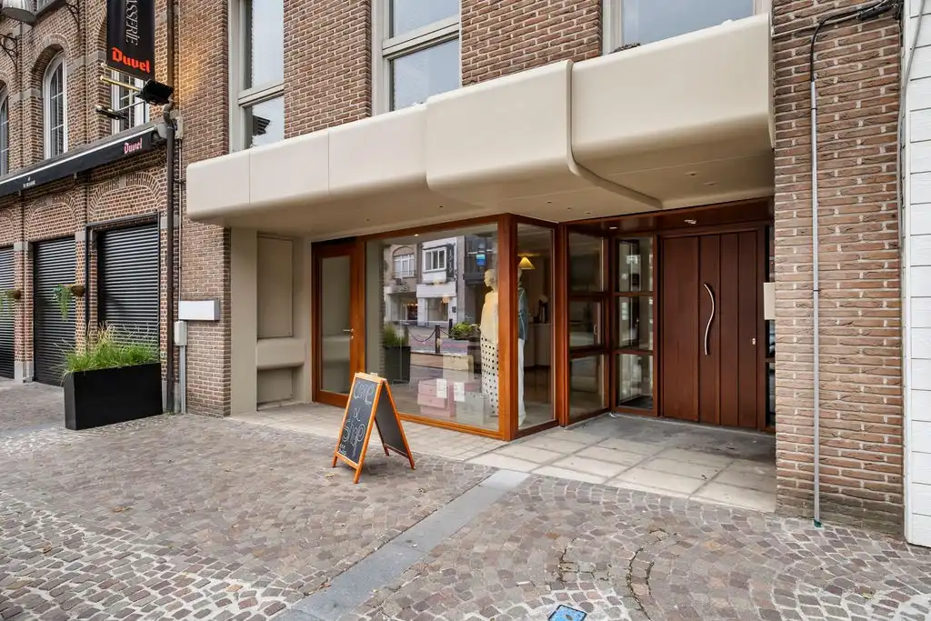 Handelspand te huur in het centrum van Avelgem – ook mogelijk als pop-up foto 3