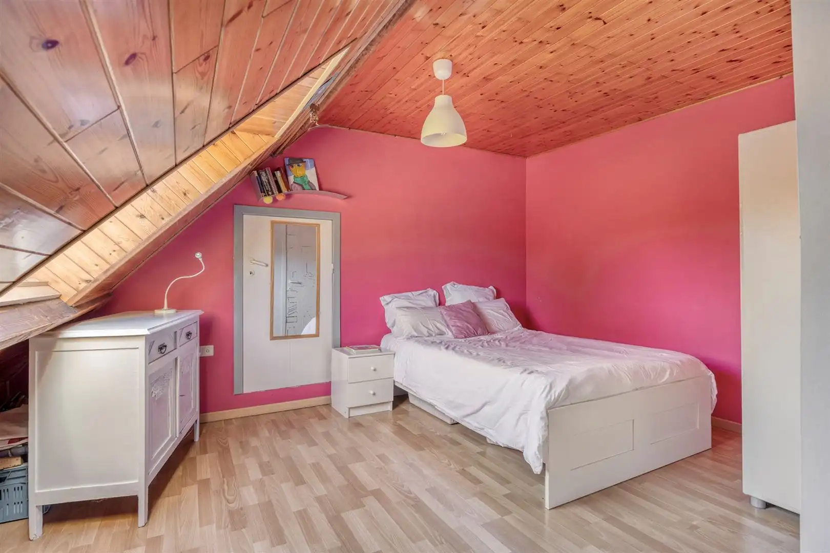 TE KOOP: Uniek woon- en investeringspand met ruime woning en 6 verhuurde studio’s te Heusden-Zolder! foto 31