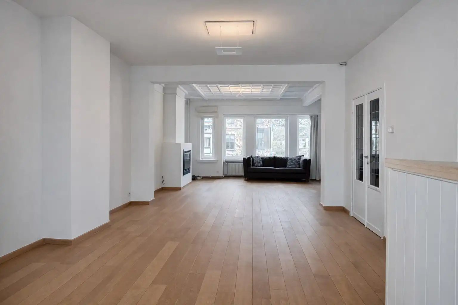 Ruime triplex met 3 slaapkamers in centrum Heist foto 2