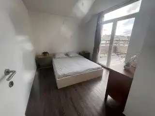  Ruime flat met terras in kleinschalige residentie in hartje Oostende. foto 4